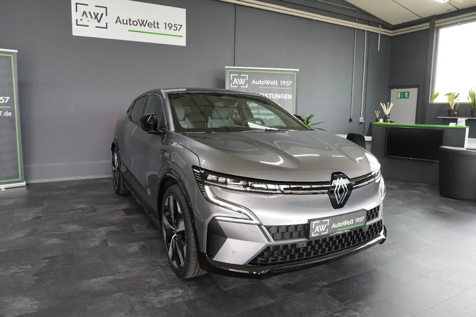 Renault Megane E-Tech EV60 220 Techno Grau - 1