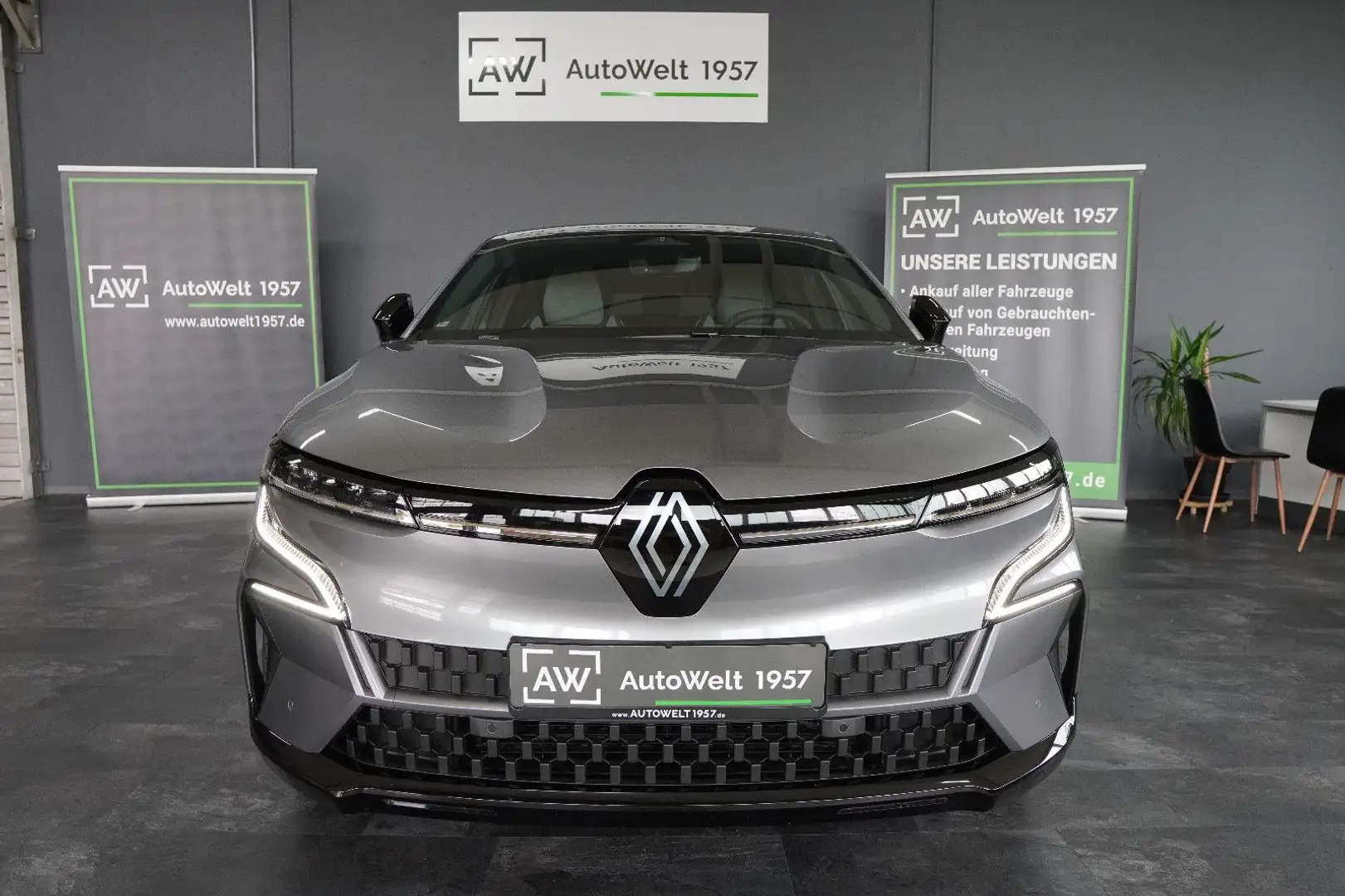 Renault Megane E-Tech EV60 220 Techno Grau - 2