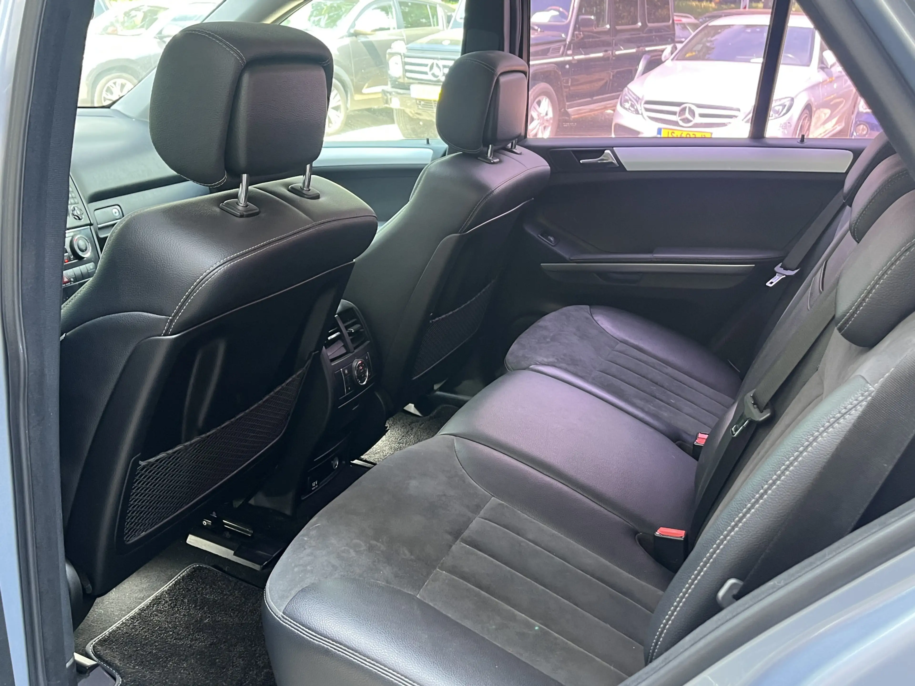 Mercedes-Benz ML 500 M-klasse Aut/Ecc/Leer/Navi/Dak/Trekhaak — photo 6