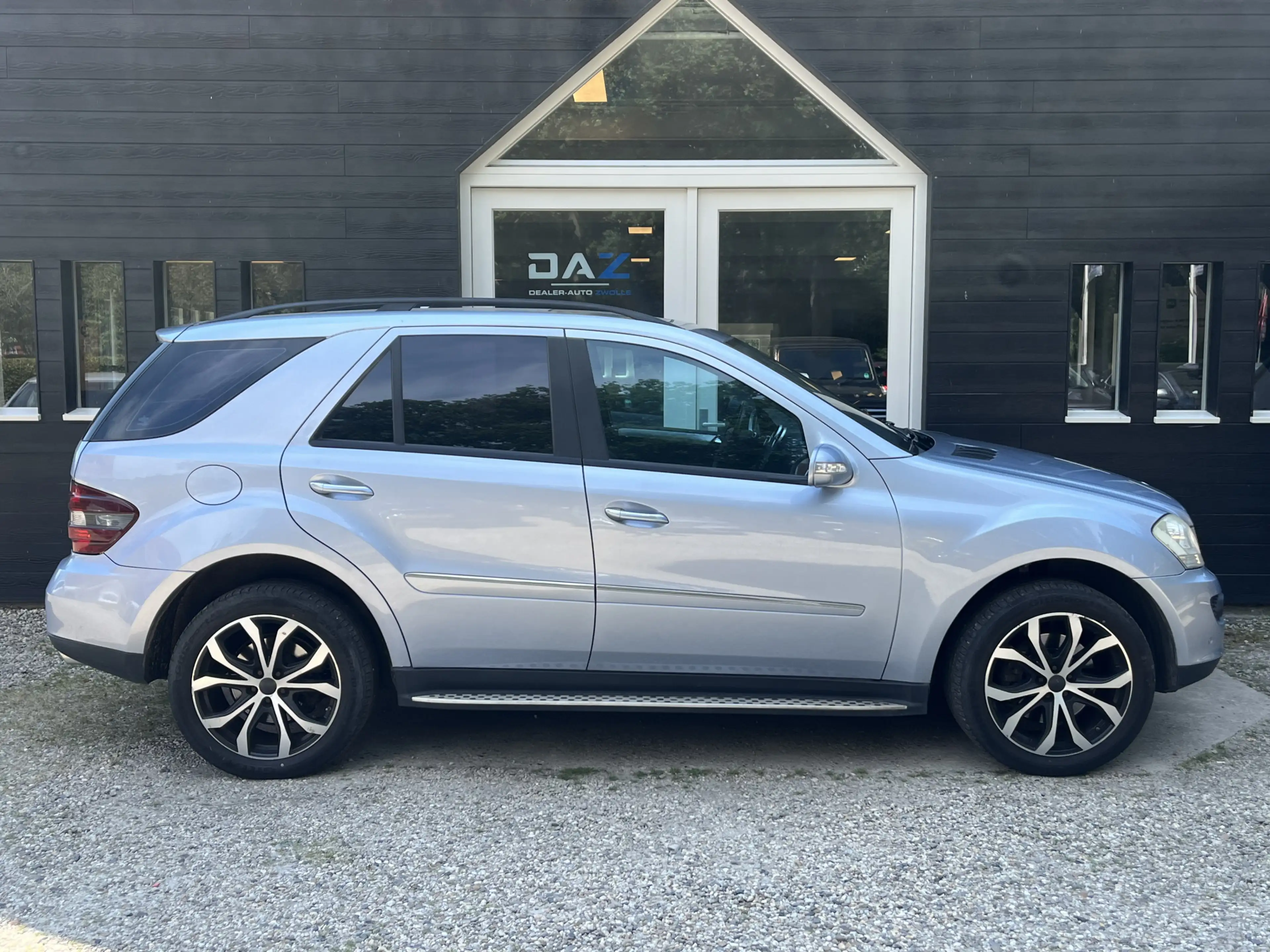 Mercedes-Benz ML 500 M-klasse Aut/Ecc/Leer/Navi/Dak/Trekhaak — photo 2