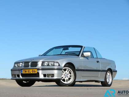 BMW 318 3-serie Cabrio 318i * M-Pakket * NL auto * Youngti