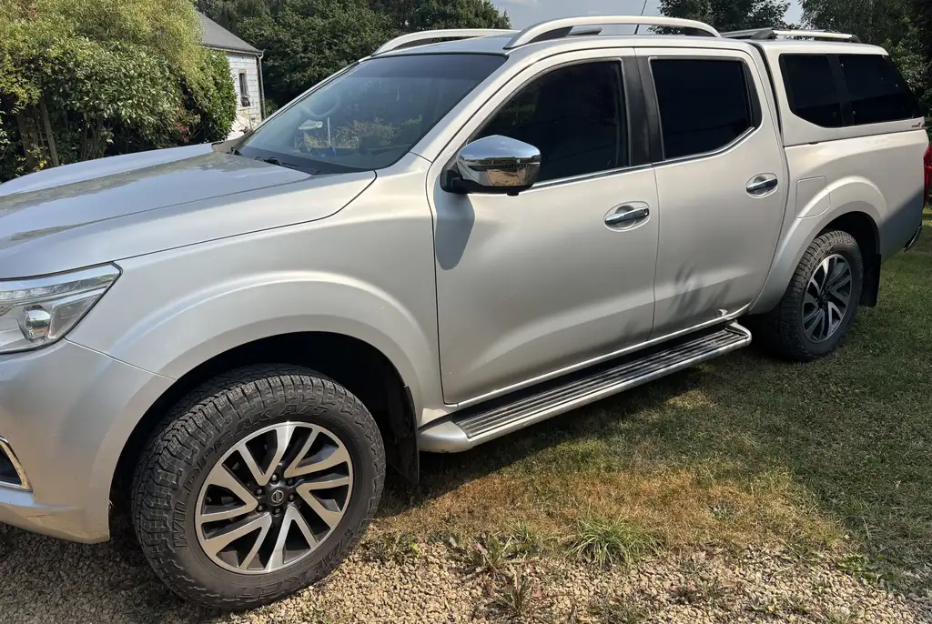 Nissan NP300 2019 из Европы — купить под ключ