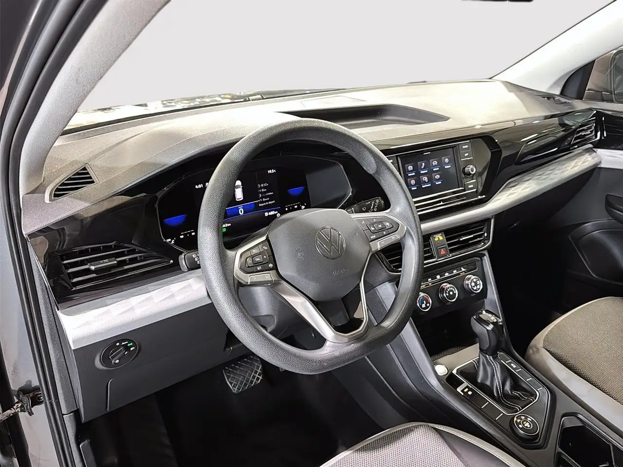 Volkswagen Taos снимка Volkswagen Taos
