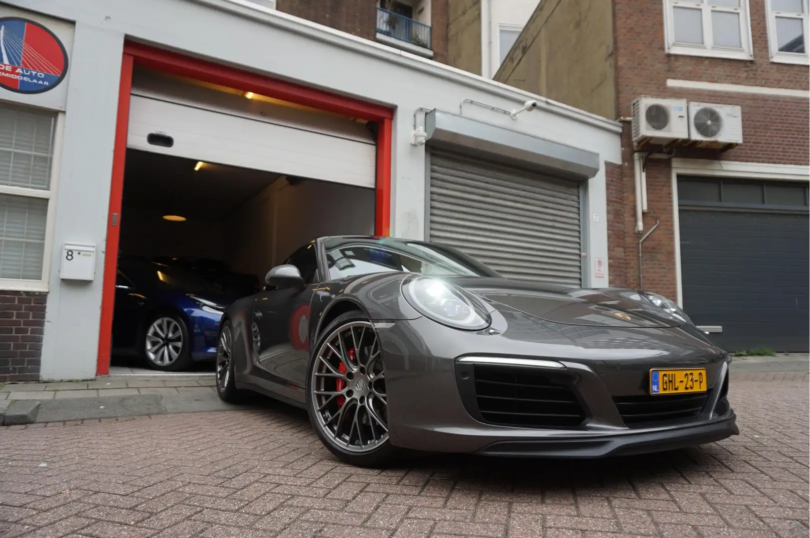 Porsche 991 991.2 / 3.0 Carrera 4S / Wide Body / C4S | PASM | Grijs - 2