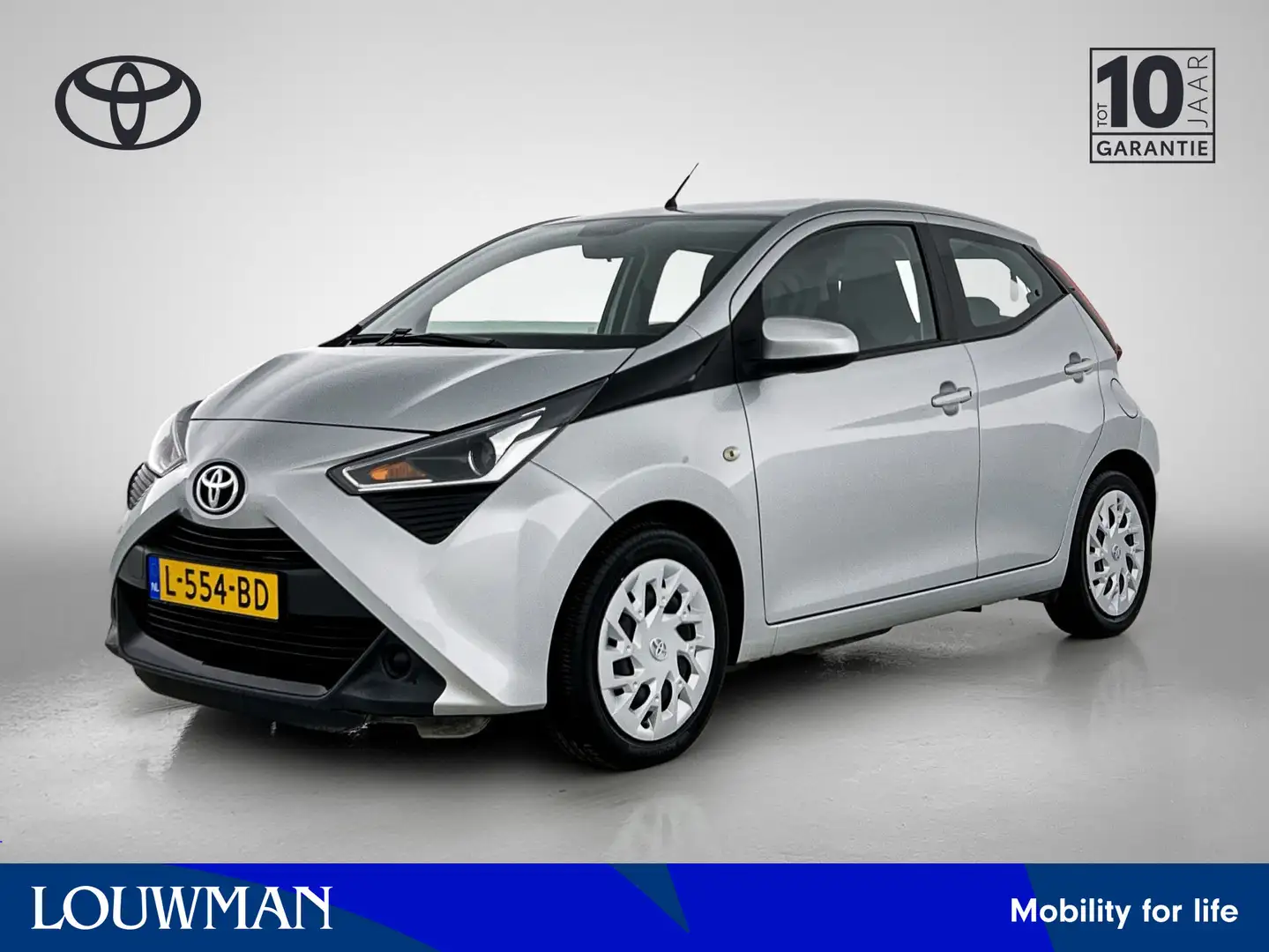 Toyota Aygo 1.0 VVT-i x-play | Airco | Apple Carplay/Android A Grigio - 1