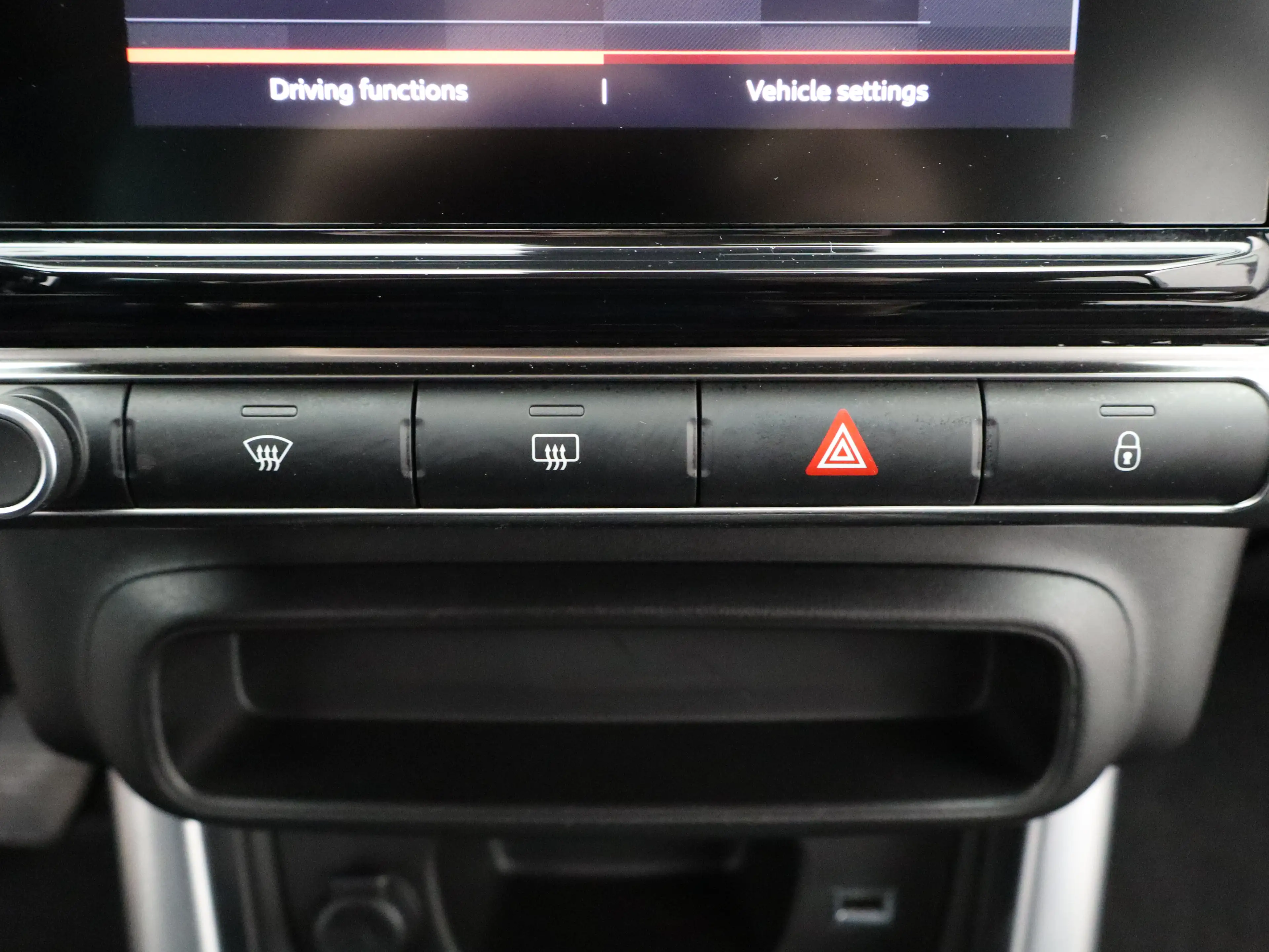 Citroen C3 Aircross 1.2 PureTech Shine | Achteruitrijcamera | Cruise C — photo 28
