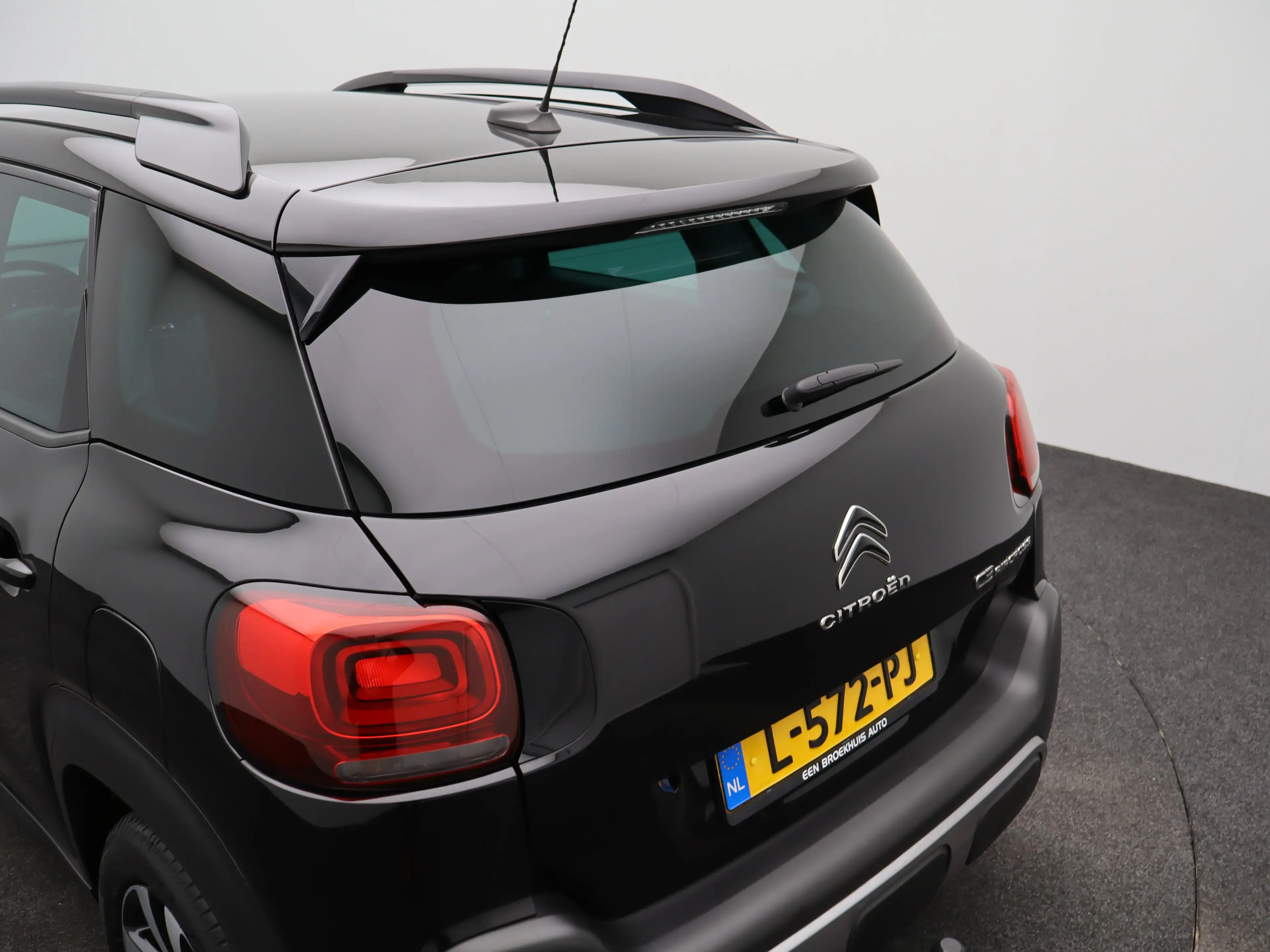 Citroen C3 Aircross 1.2 PureTech Shine | Achteruitrijcamera | Cruise C — photo 15