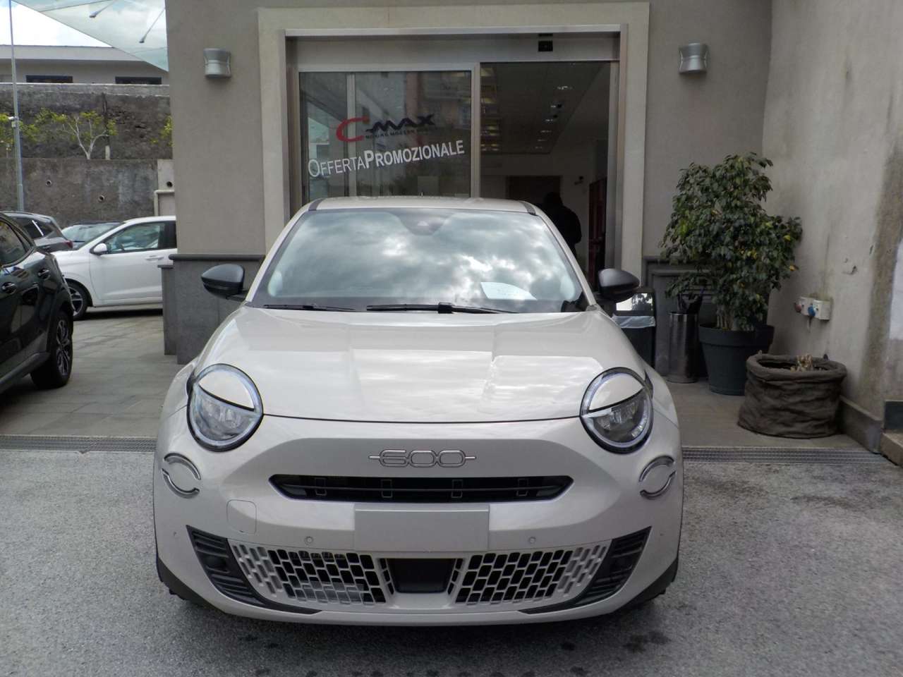 Fiat 600 Hybrid 110 CV DCT MHEV La Prima
