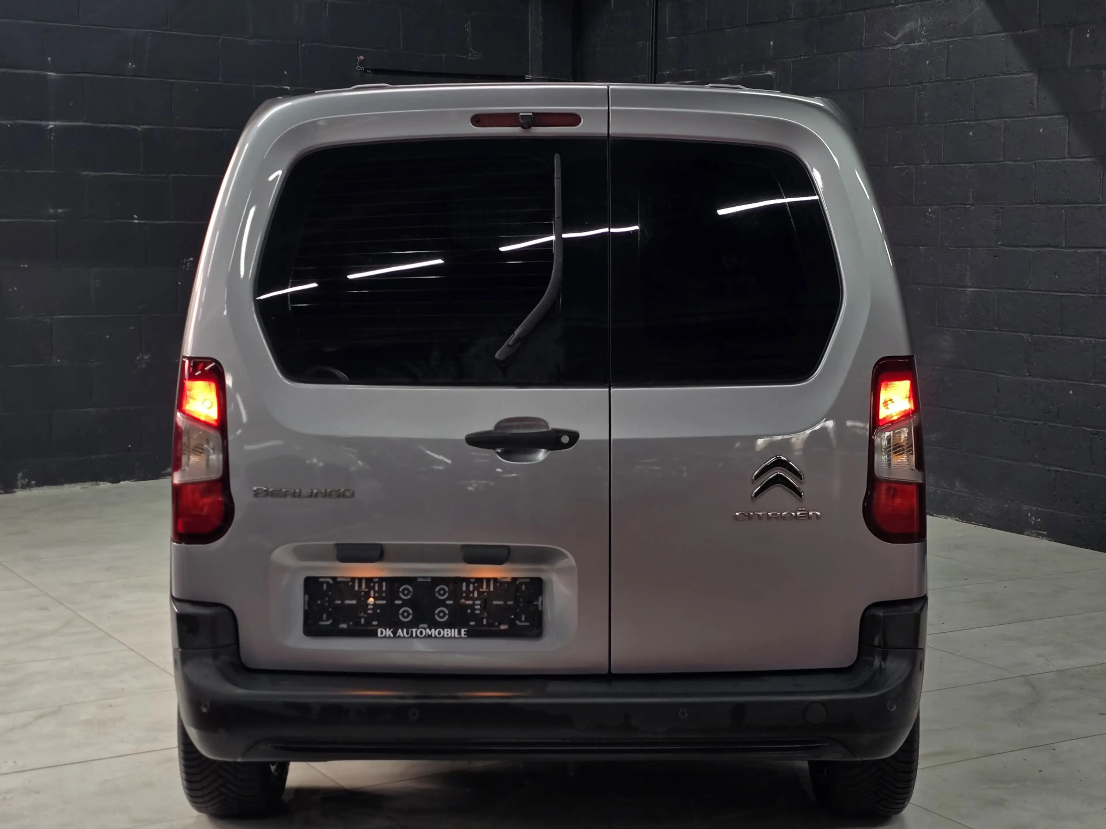 Citroen Berlingo 1.5HDi * 3 places * Automatique * TVA * Garantie * — photo 3