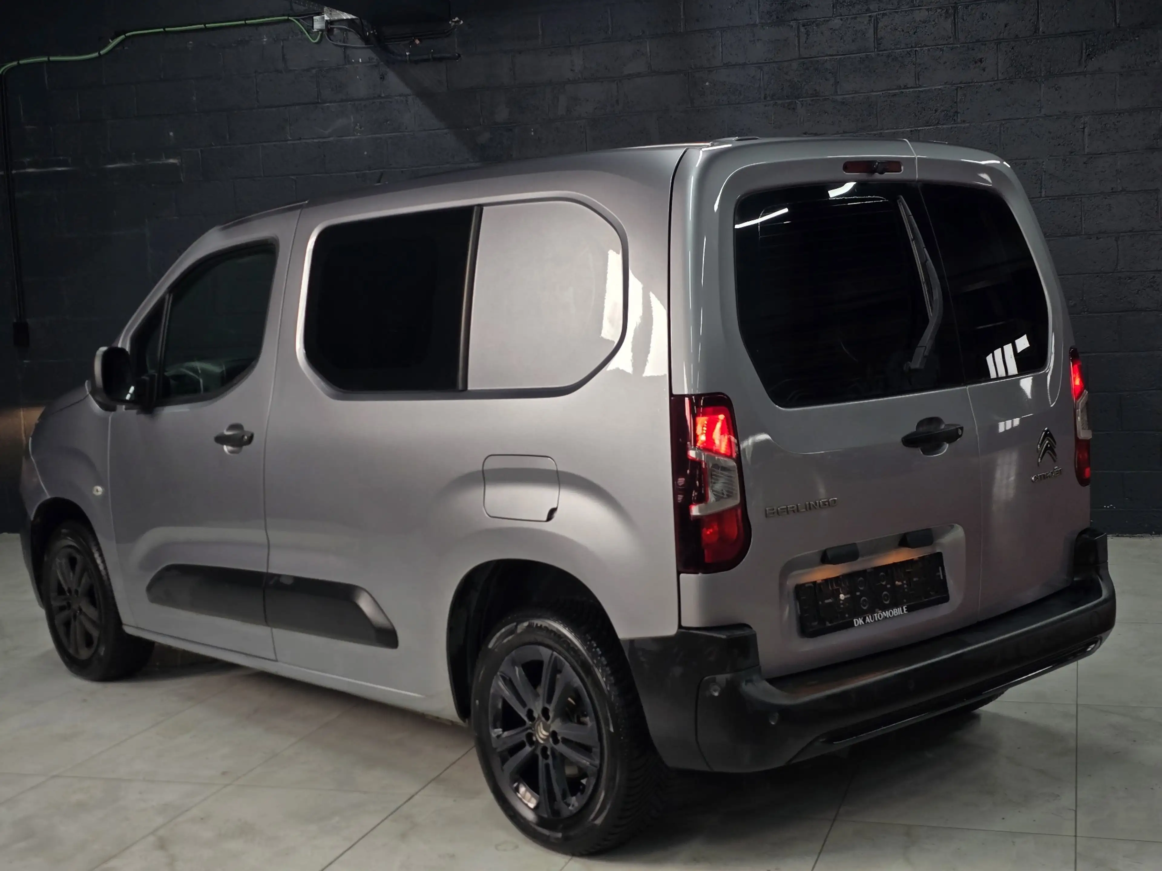 Citroen Berlingo 1.5HDi * 3 places * Automatique * TVA * Garantie * — photo 4