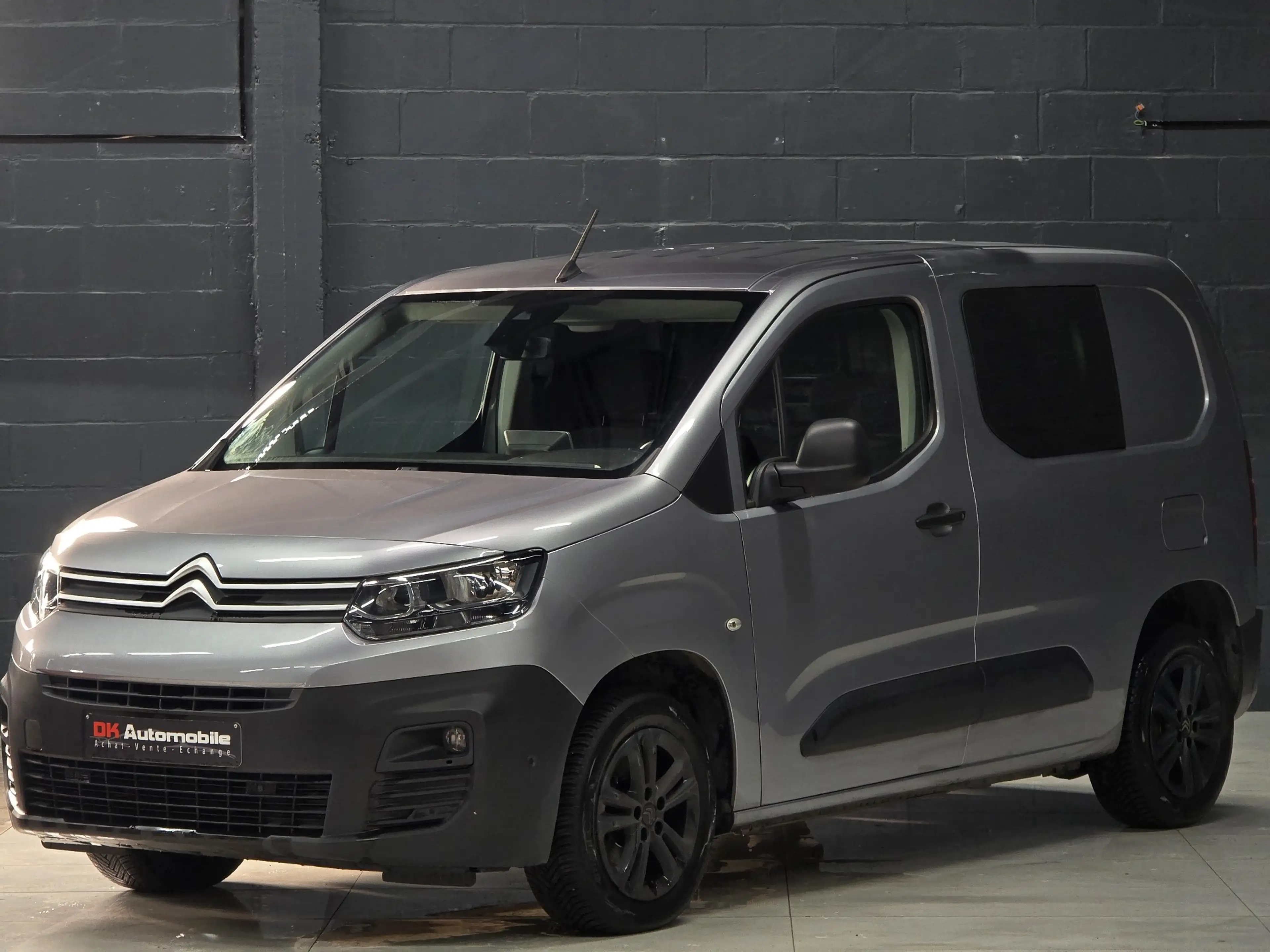 Citroen Berlingo 1.5HDi * 3 places * Automatique * TVA * Garantie * — photo 5