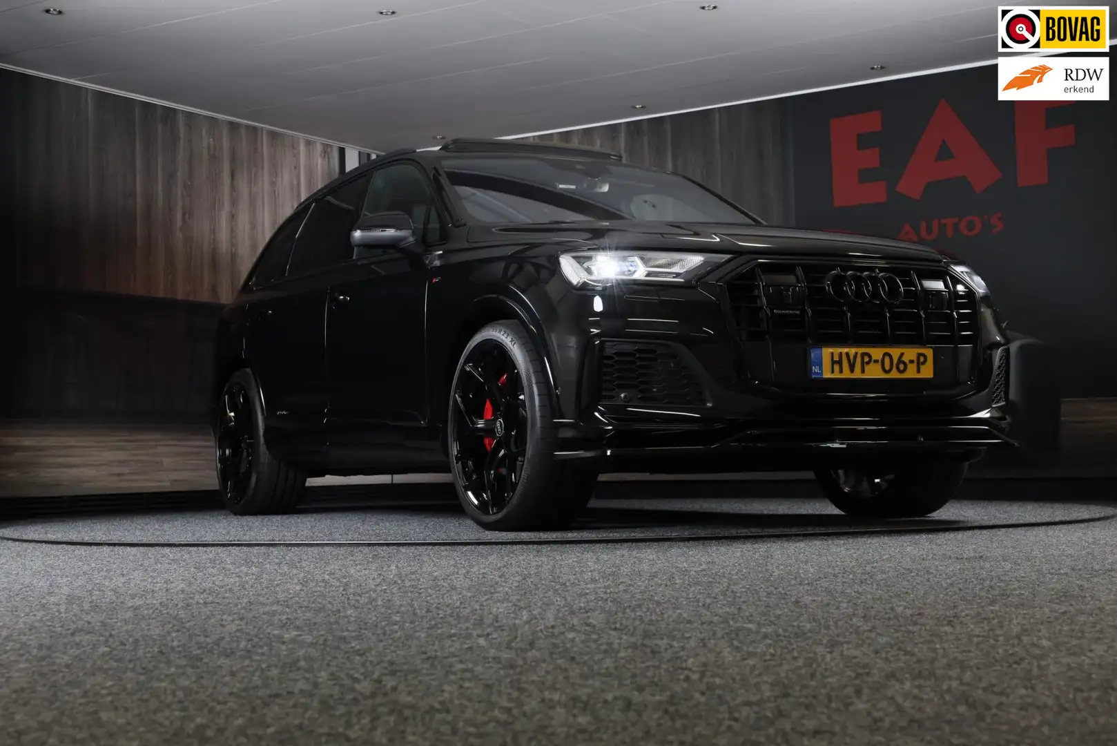 Audi Q7 55 TFSI e Quattro SQ7 Look / Head Up / RS Zetels / Zwart - 1