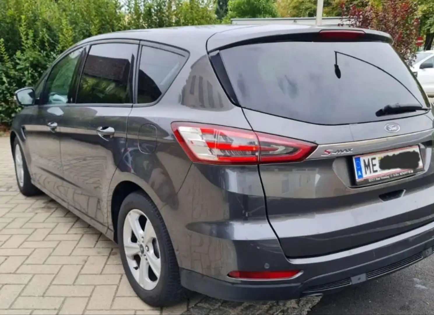 Ford S-Max Titanium 2.0 TDCi Auto-Start/Stop Aut. Grau - 1