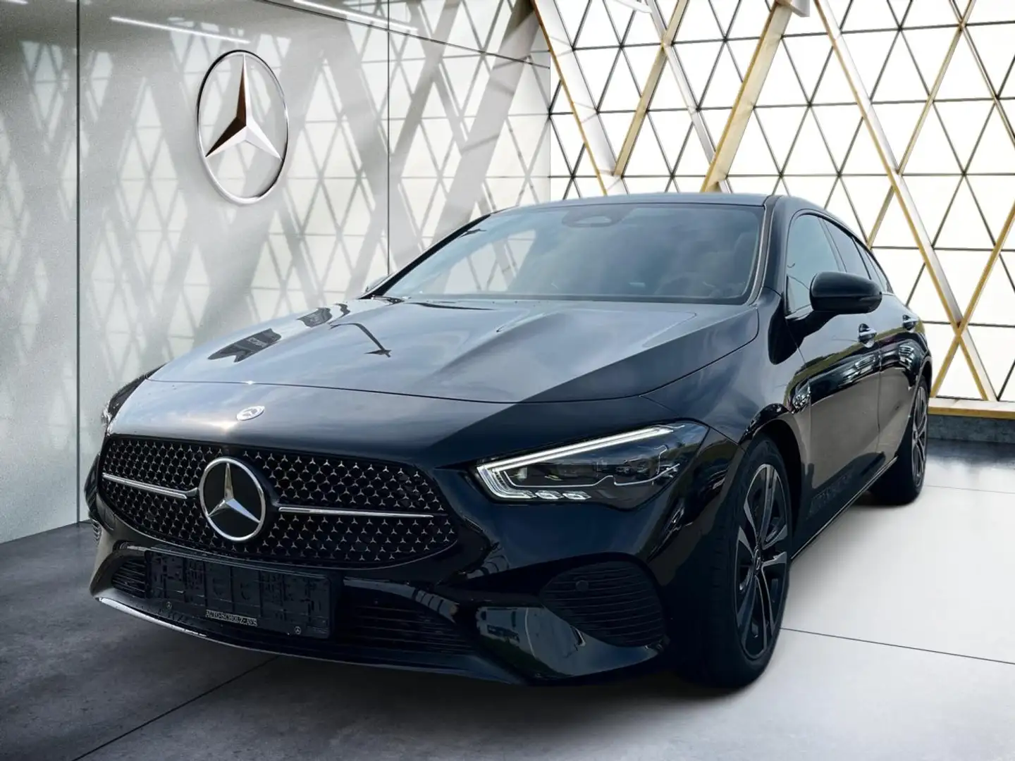 Mercedes-Benz CLA 180 Shooting Brake ED Progressive Night*AHK* Negru - 1