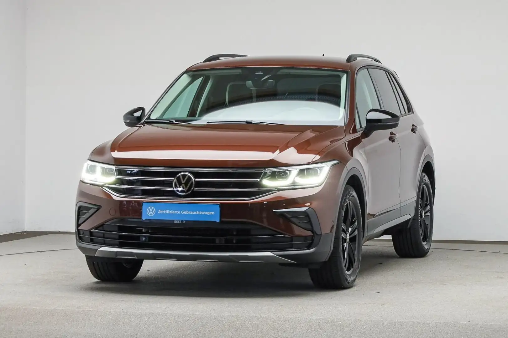 Volkswagen Tiguan Urban Sport 1.5 TSI AHK*Assist Plus*Matri Braun - 2