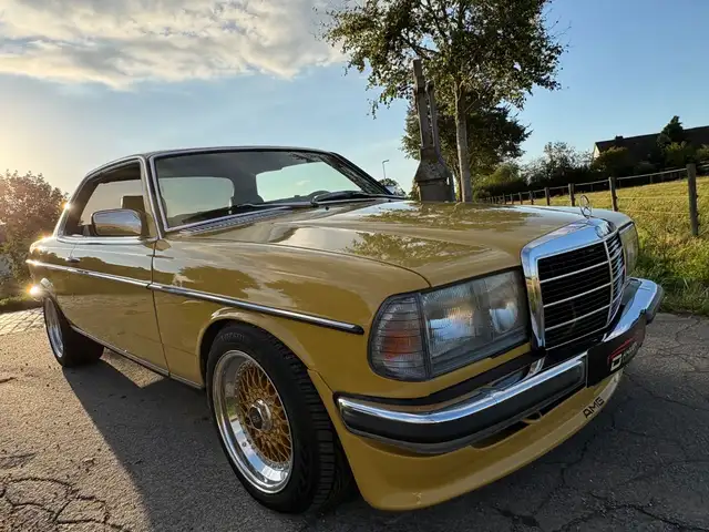 Mercedes-Benz 230 CE W123 Coupe Sehr Gepflegt/Gutachten 2+/BBS