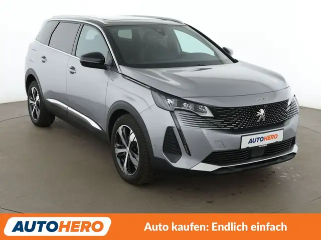 Peugeot 5008 view 8