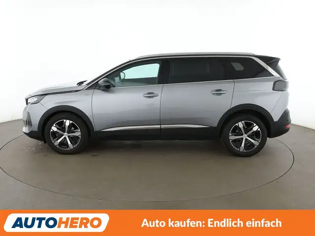 Peugeot 5008 view 3