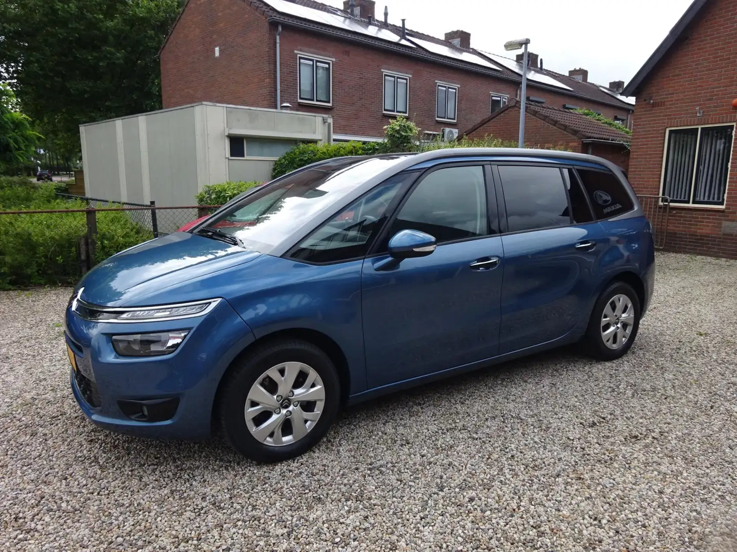 Citroen Grand C4 Picasso 1.6 e-THP Business 7 pers., Automaat, Climate cont Blauw - 2