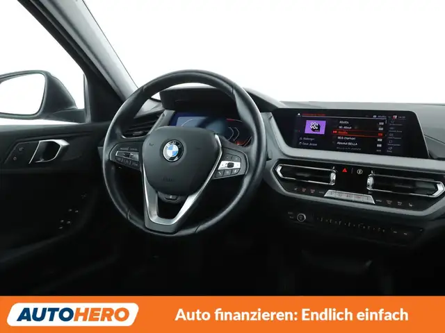 BMW 1 Series view 13
