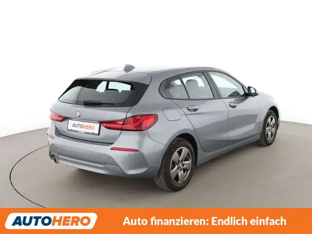 BMW 1 Series view 6