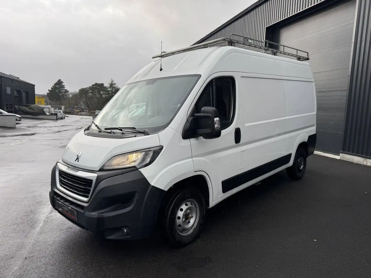 Peugeot Boxer II (2) 2.2 BLUEHDI 120 L2H2 - 2