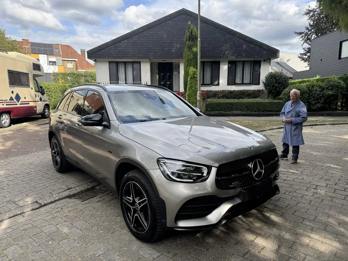 Mercedes-Benz GLC 300 GLC-Coupe de 4Matic 9G-TRONIC AMG Line Plus Коричневый - 1