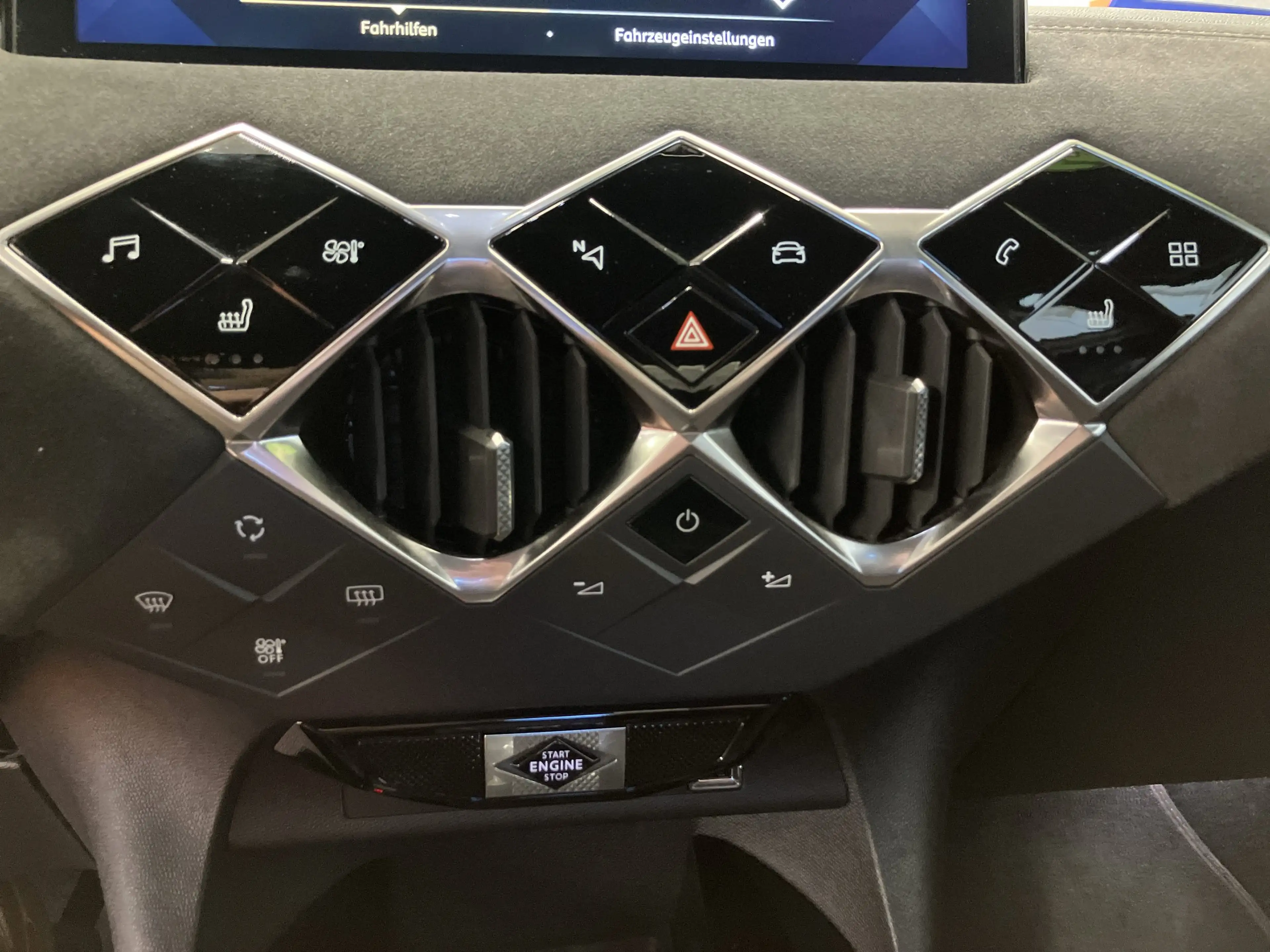 DS Automobiles DS 3 Crossback DS3 Crossback 1.2 Performance Line Navi+SHZ+Kam — photo 12