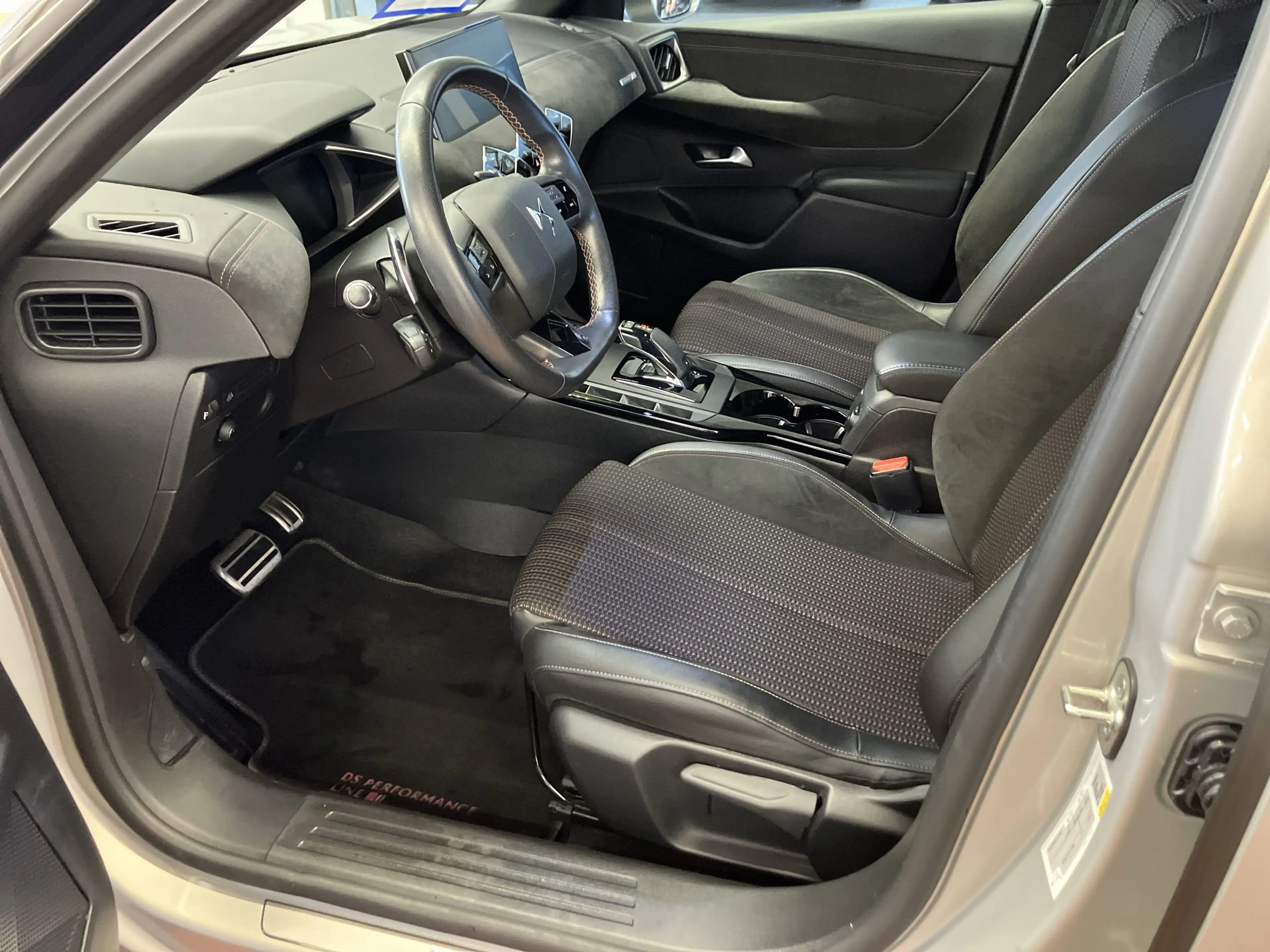 DS Automobiles DS 3 Crossback DS3 Crossback 1.2 Performance Line Navi+SHZ+Kam — photo 7