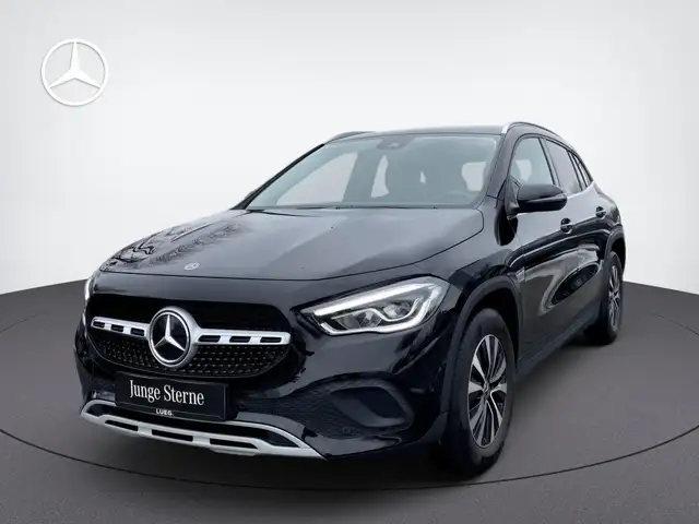 Mercedes-Benz GLA 200 STYLE+LED+INFOTAINMENT+KAMERA+TOTWINKEL