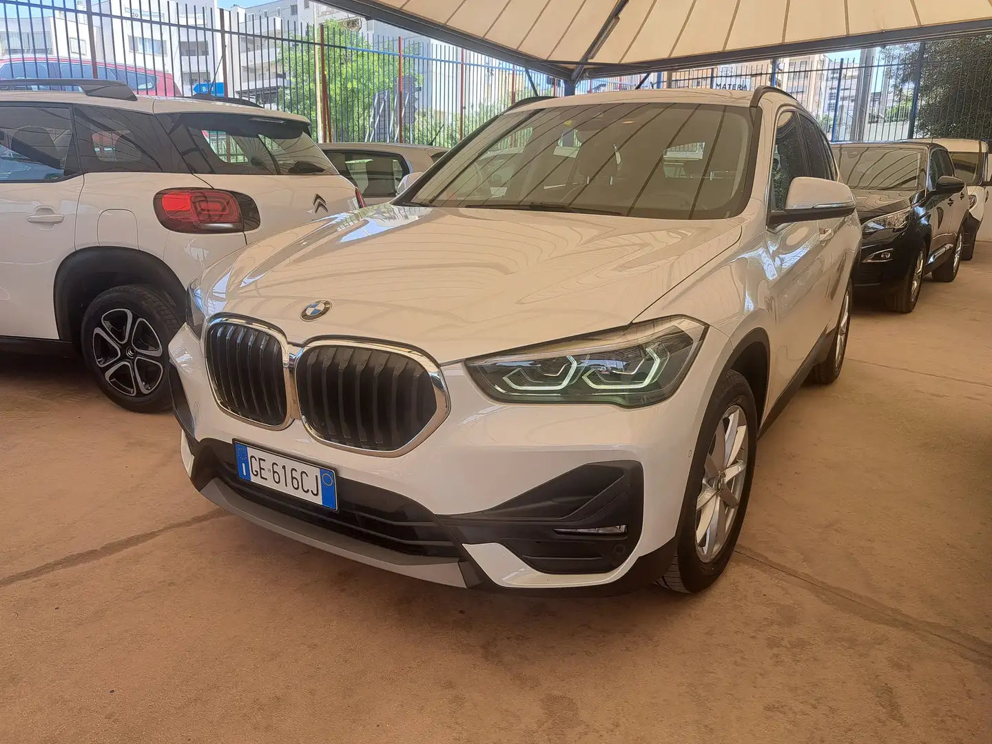BMW X1 X1 xdrive20d Advantage Autom. Blanc - 1
