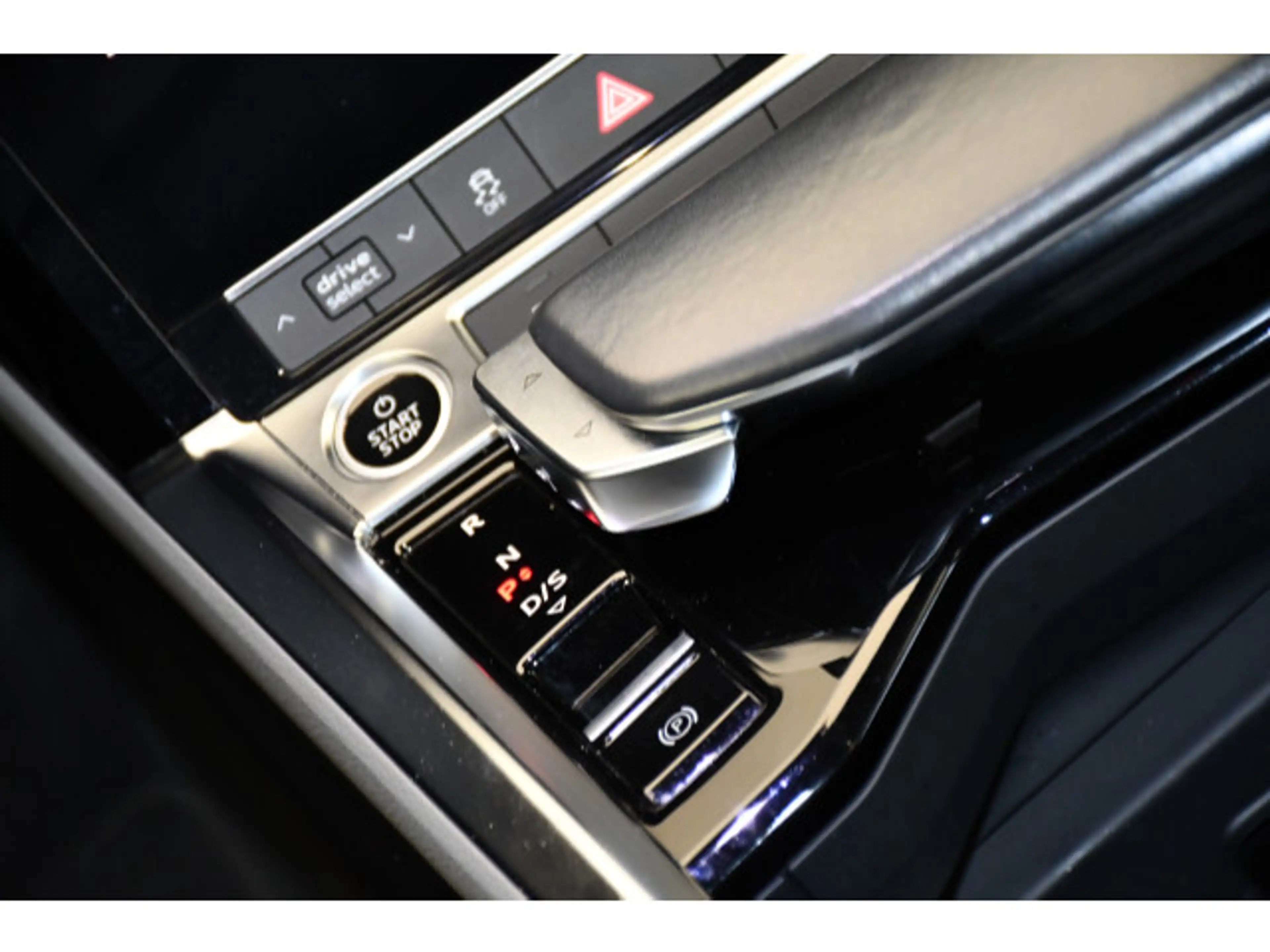 Audi e-tron 55 quattro advanced AHK/Rückkam/ACC — photo 6