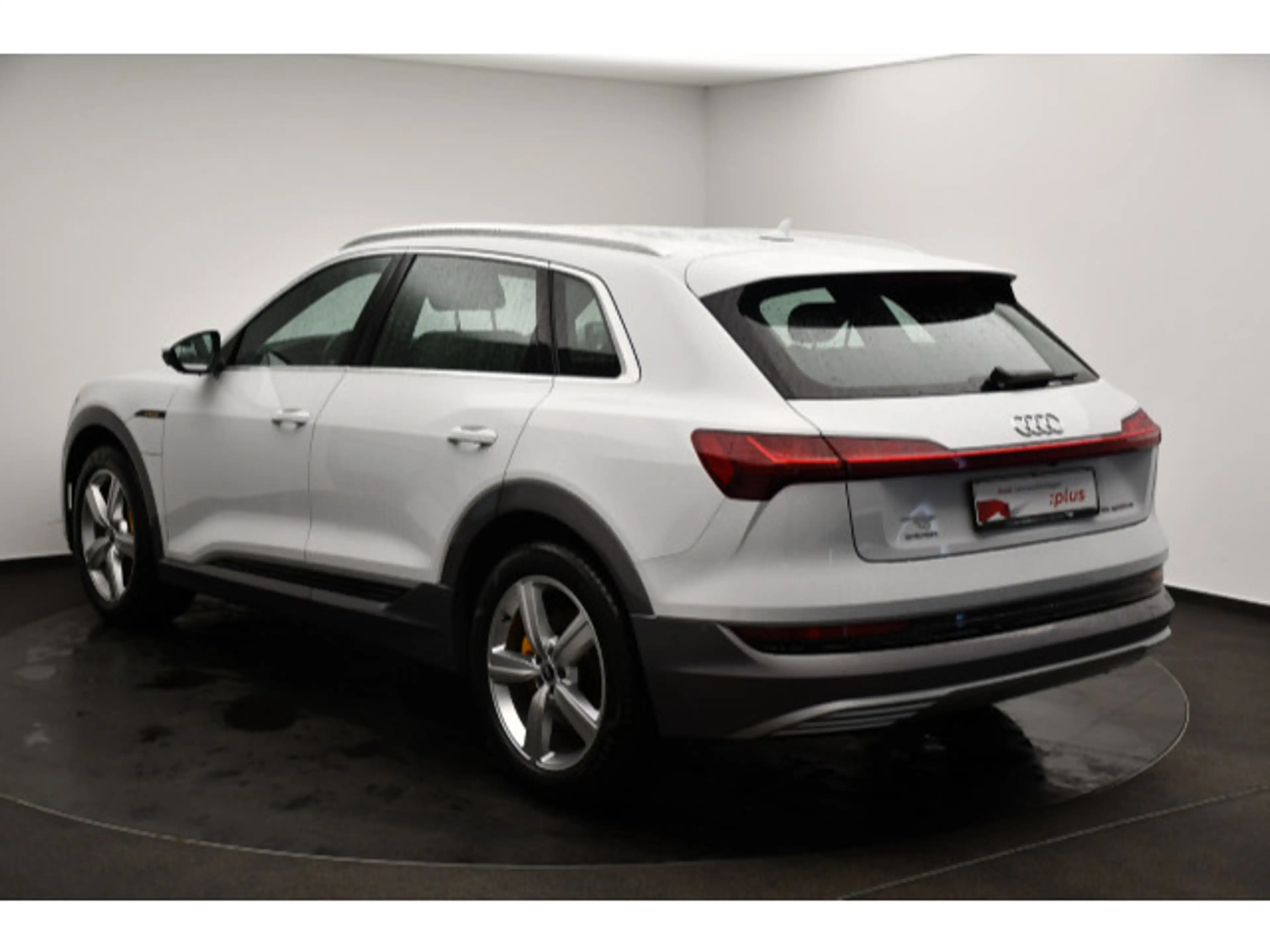 Audi e-tron 55 quattro advanced AHK/Rückkam/ACC — photo 15