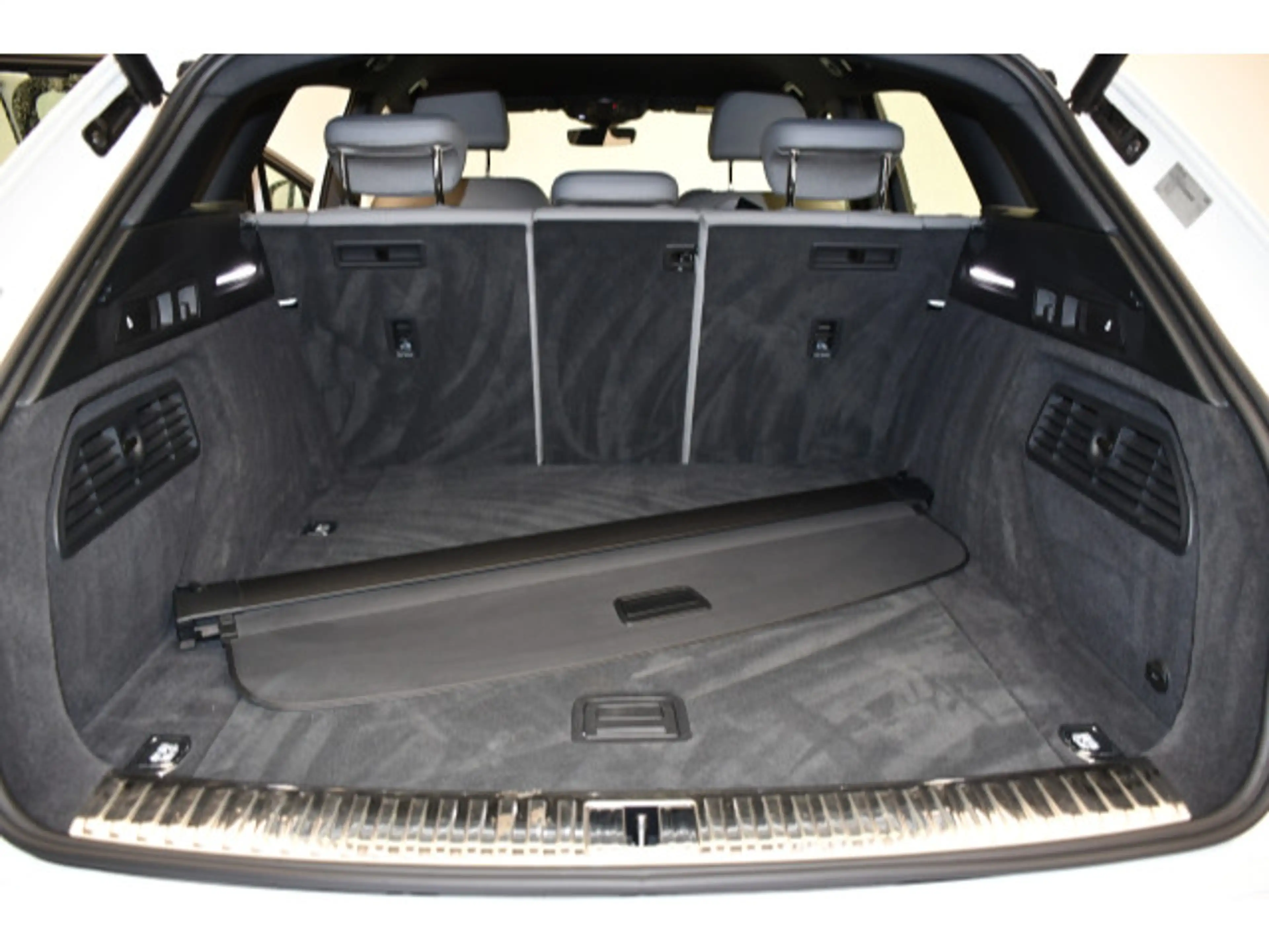 Audi e-tron 55 quattro advanced AHK/Rückkam/ACC — photo 10