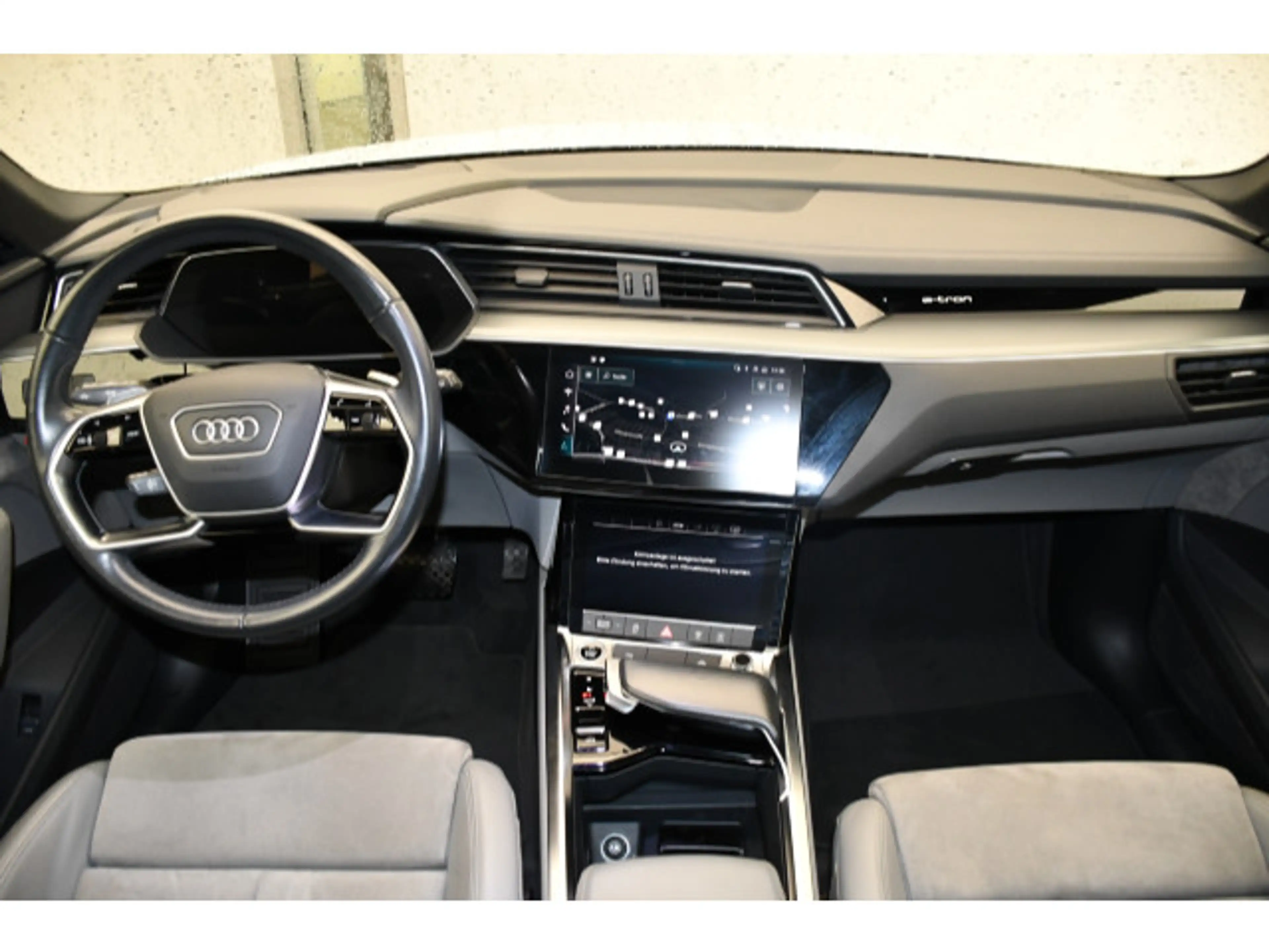 Audi e-tron 55 quattro advanced AHK/Rückkam/ACC — photo 4