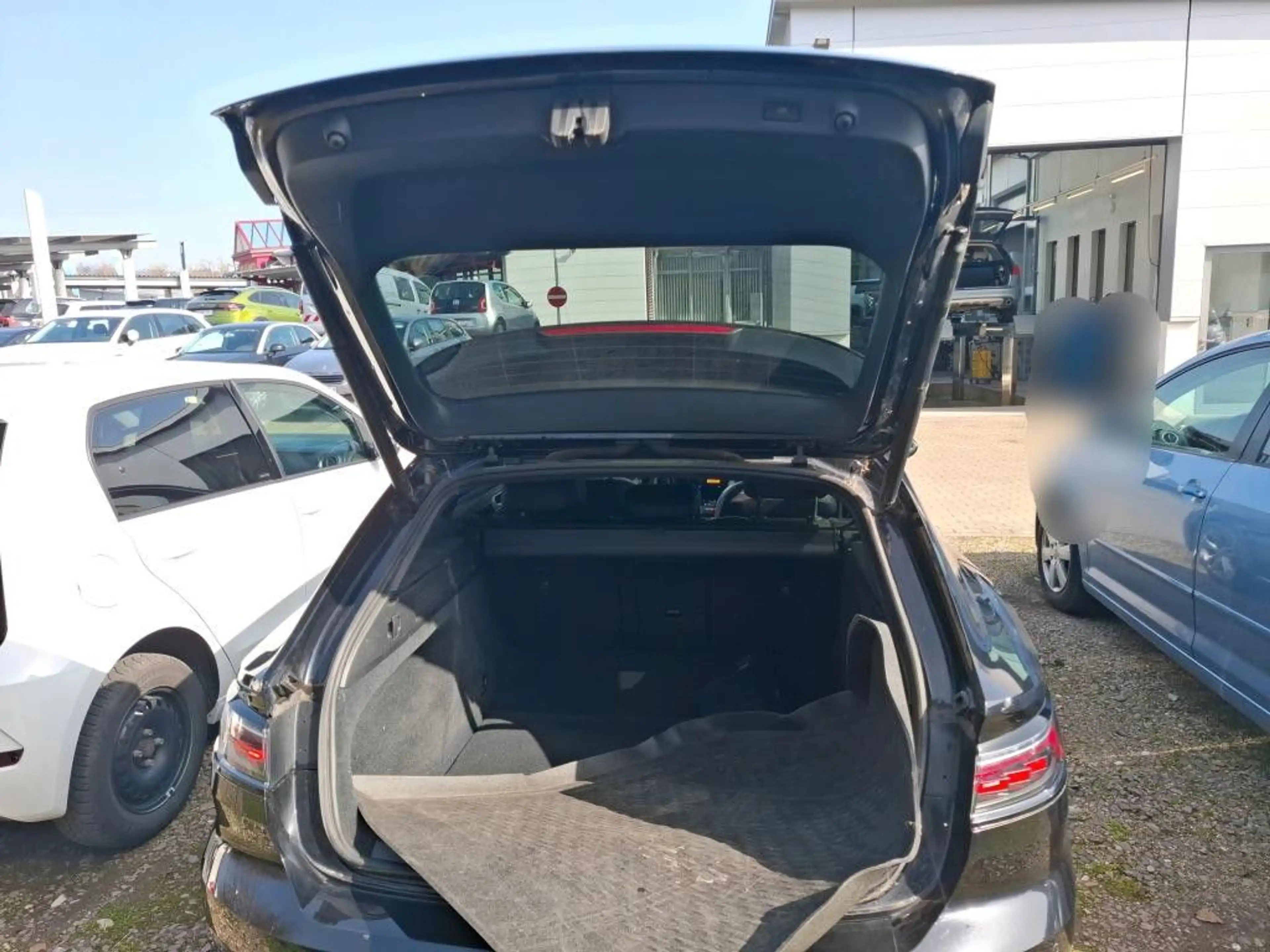 Volkswagen Arteon Shooting Brake R-Line 2.0TDI DSG AHK ACC — photo 7