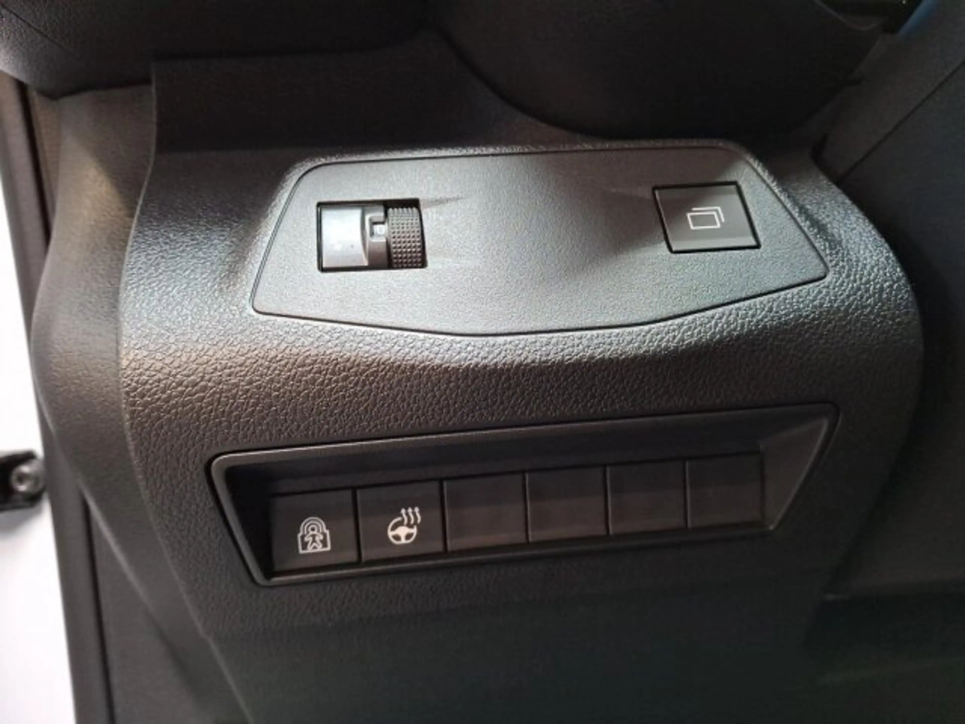 Citroen Berlingo Berlingo M PLUS 1.5 D 100 +180°Kamera+LHZ+LED+ — photo 9