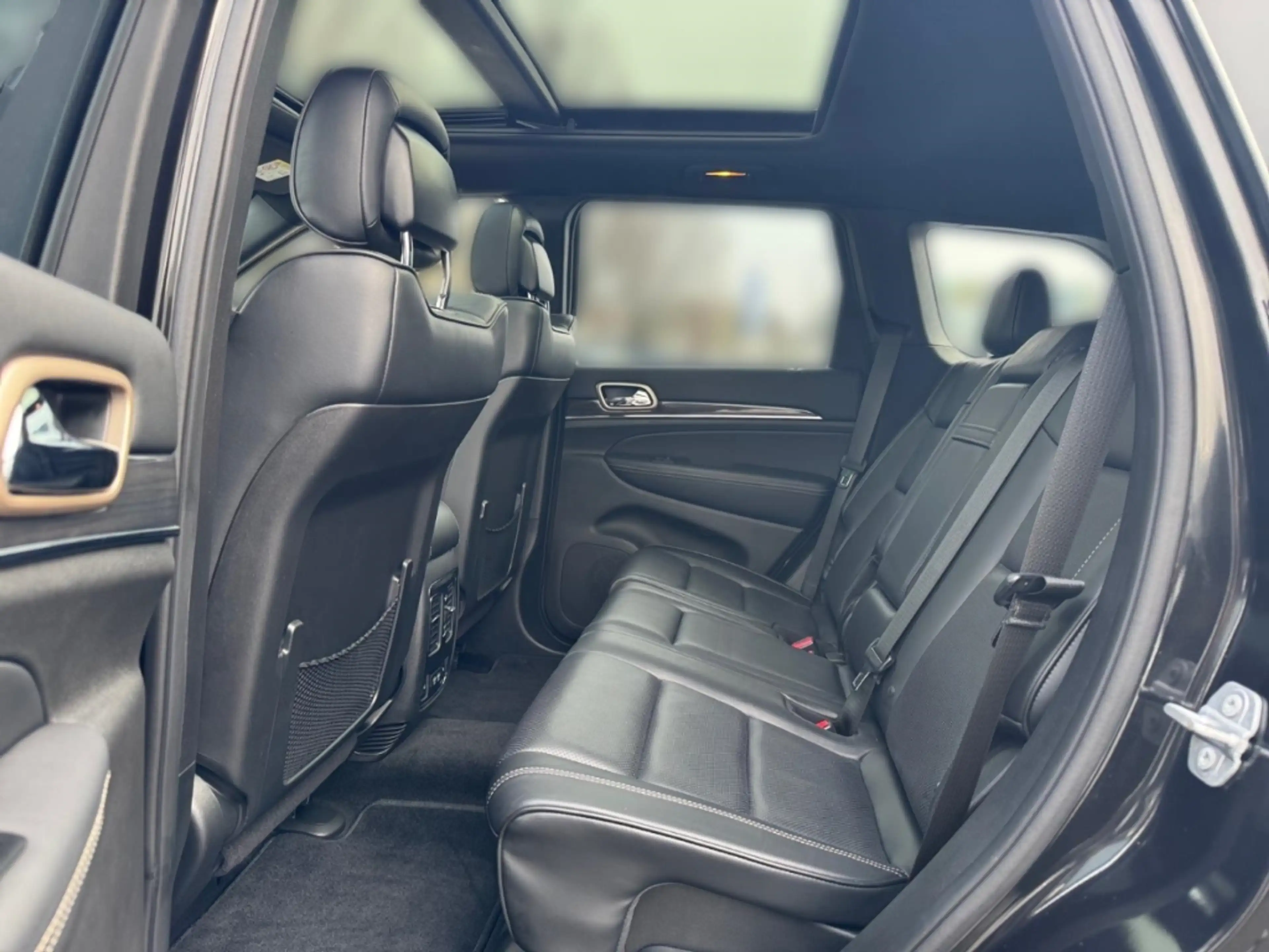 Jeep Grand Cherokee 3.0 CRD Overland++EXPORT/GEWERBE+ — photo 12