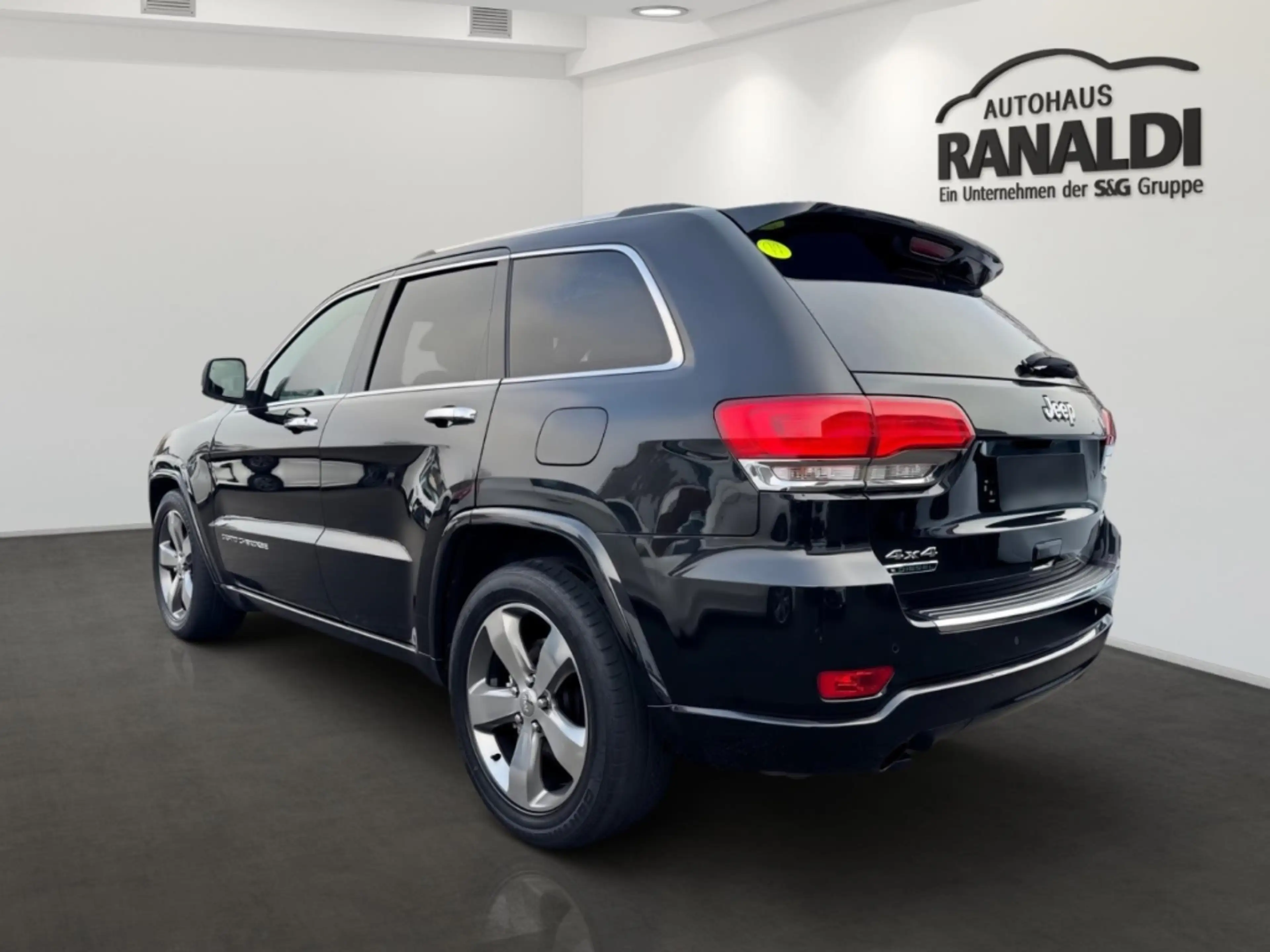 Jeep Grand Cherokee 3.0 CRD Overland++EXPORT/GEWERBE+ — photo 4