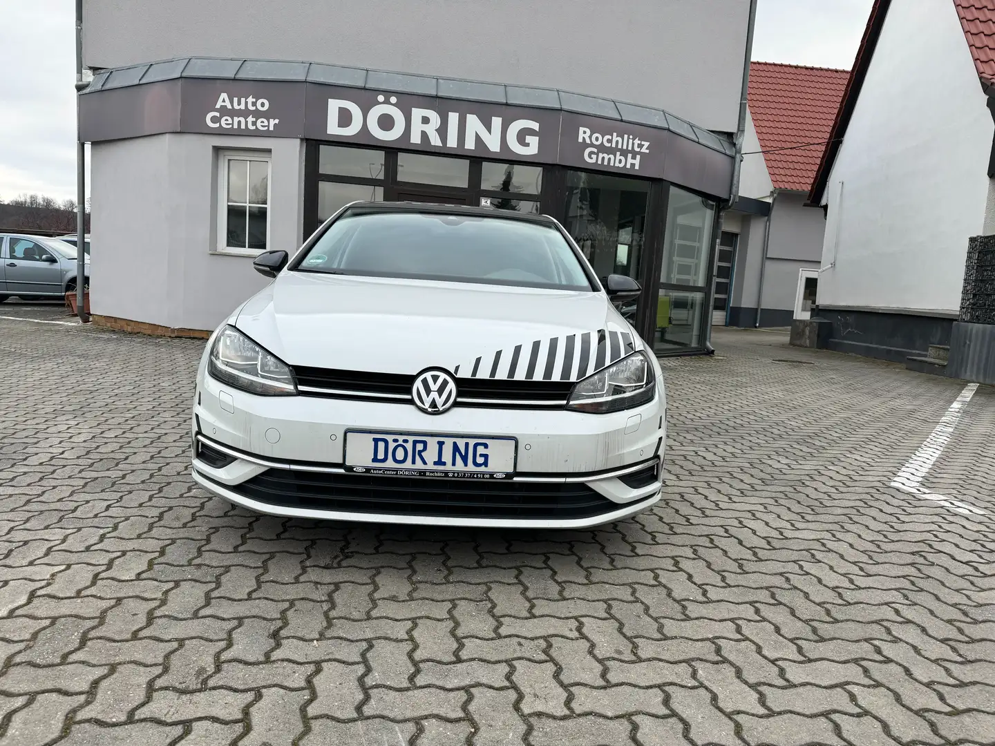 Volkswagen Golf IQ.DRIVE Start-Stopp VW Garantie bis 11/24 Weiß - 1