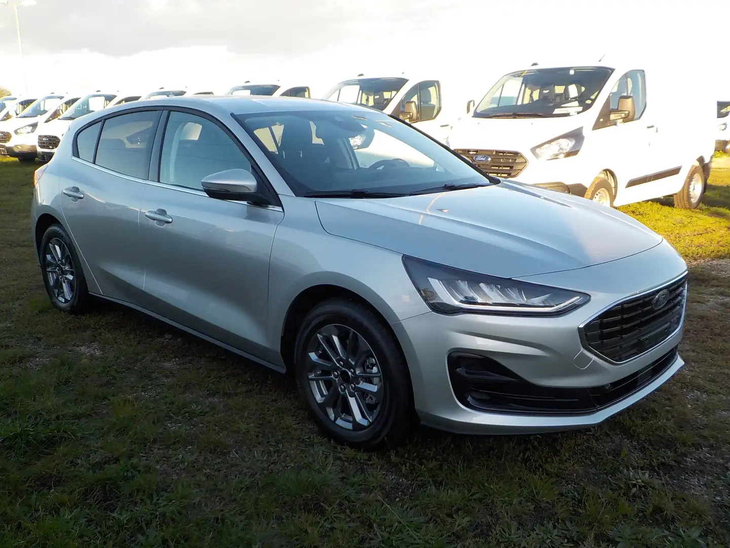 Ford Focus 1.0 EcoBoost Titanium Design Silber - 2