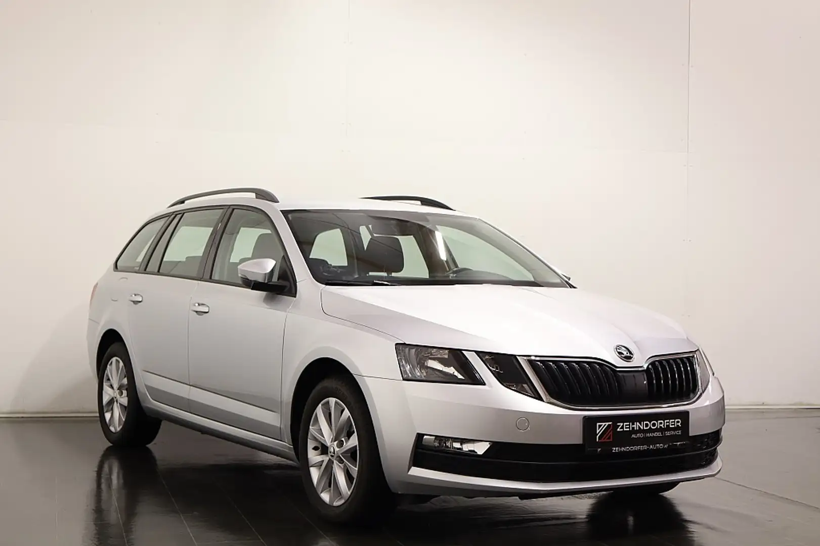 Skoda Octavia Combi 1,6 TDI Ambition Limited DSG / Pickerl NE... Silber - 2