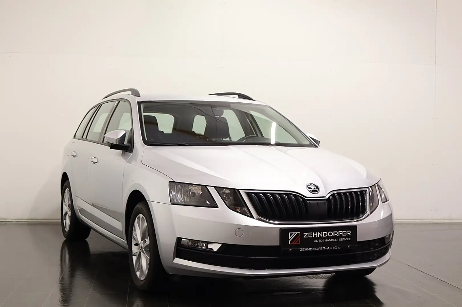 Skoda Octavia Combi 1,6 TDI Ambition Limited DSG / Pickerl NE... Silber - 1
