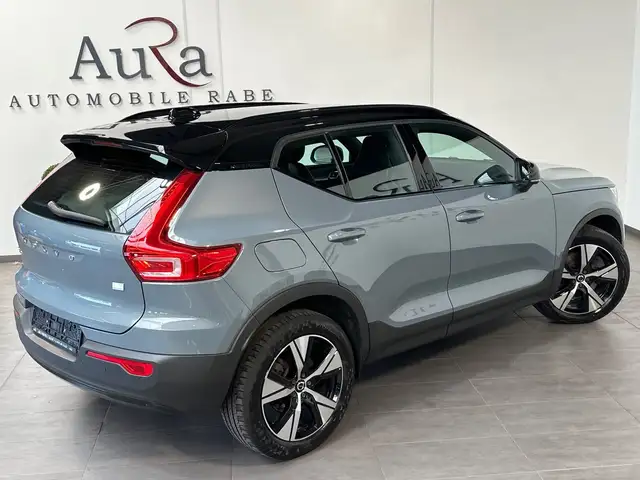Volvo XC40 view 5