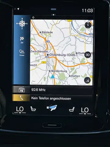 Volvo XC40 view 17