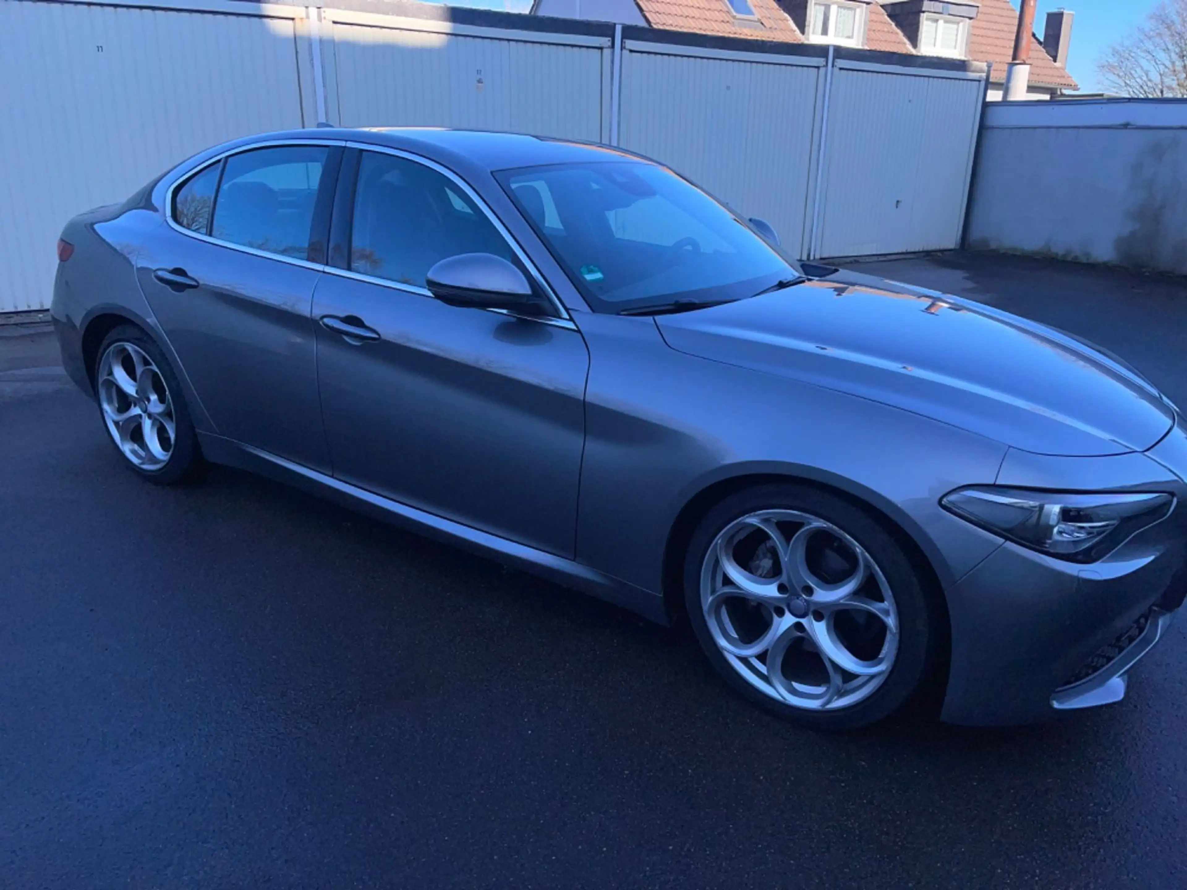Alfa Romeo Giulia Super Q4 Klima PDC 2HD navi F1 Schaltung — photo 5