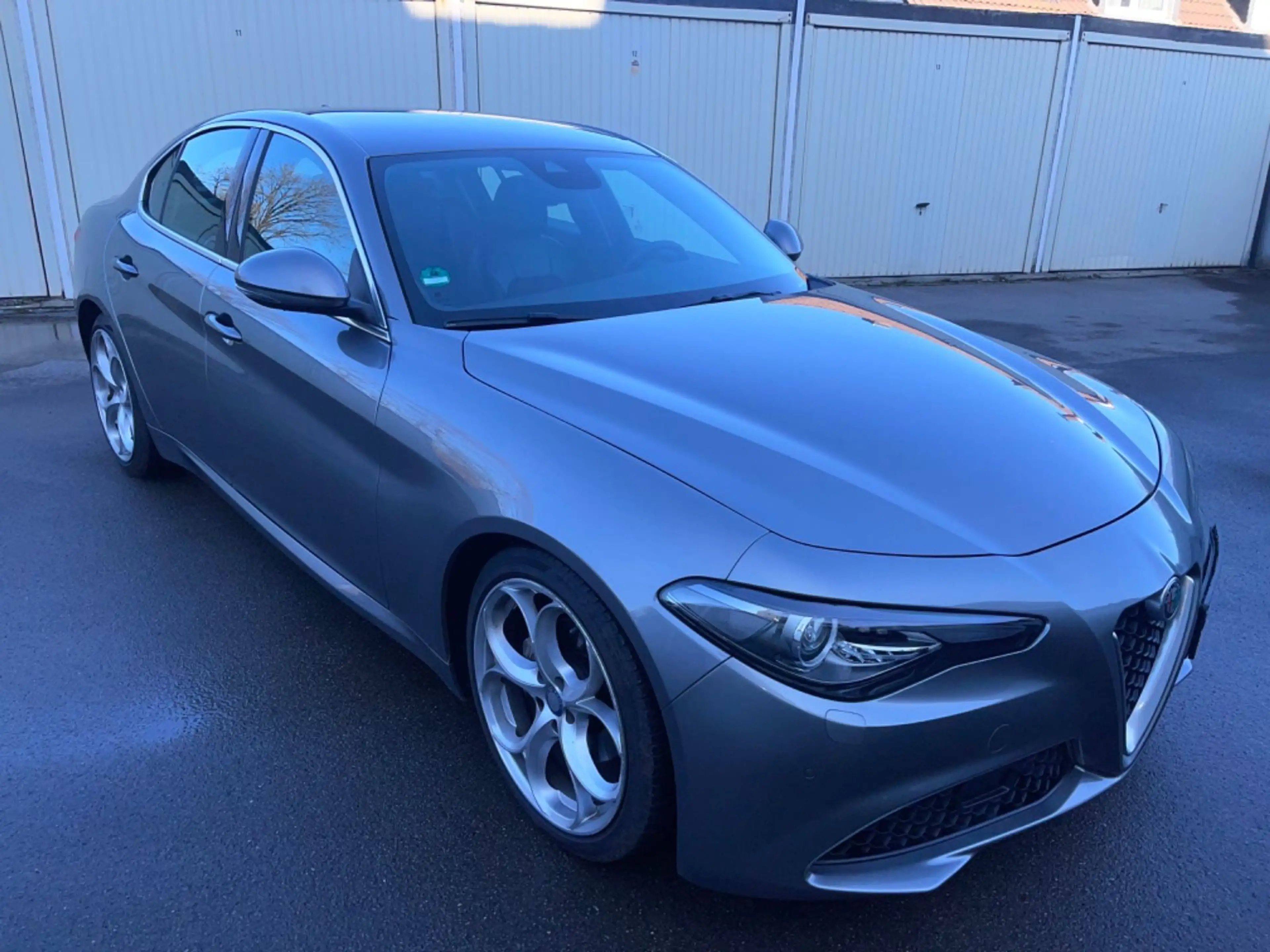 Alfa Romeo Giulia Super Q4 Klima PDC 2HD navi F1 Schaltung — photo 4