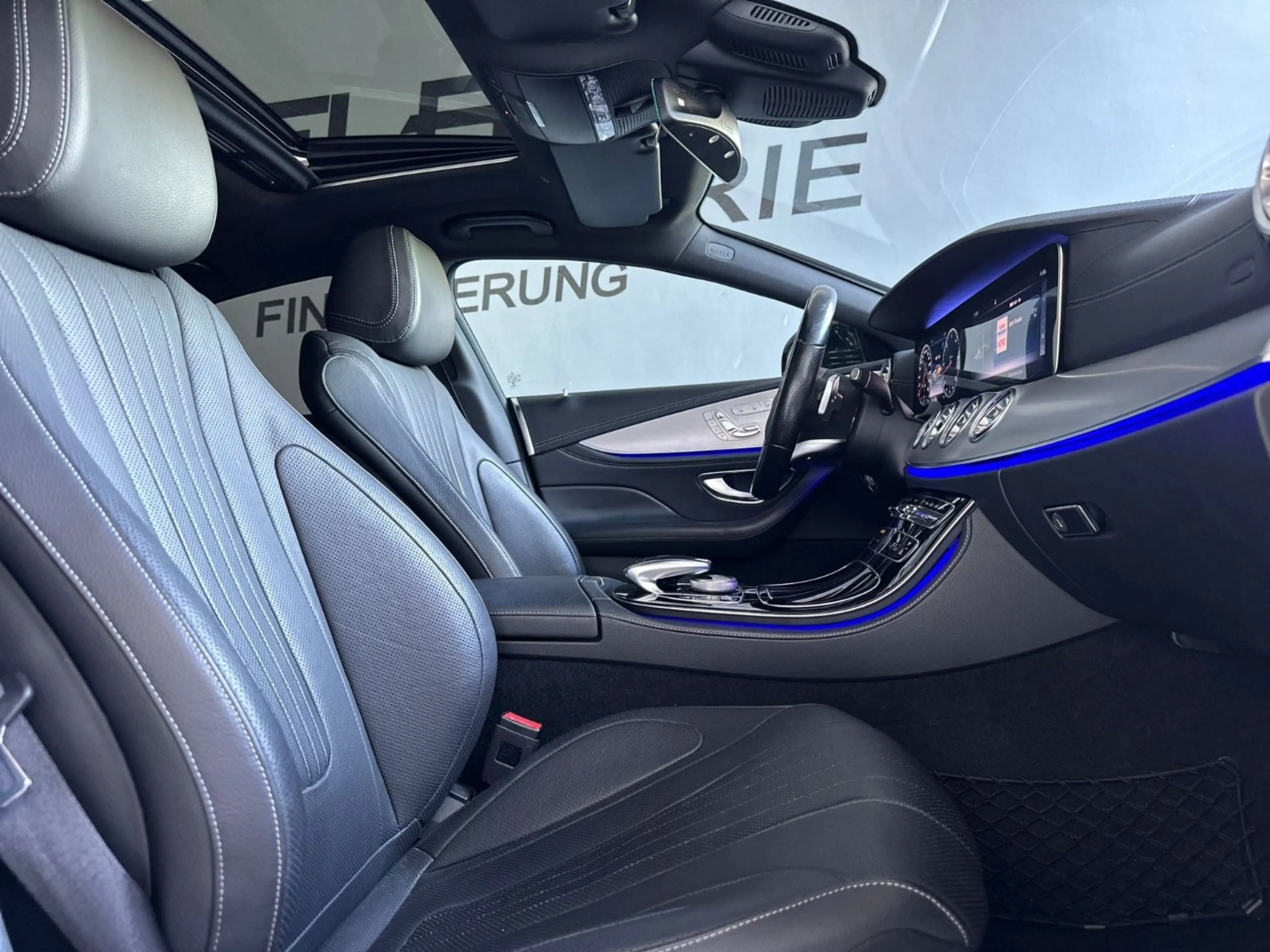 Mercedes-Benz CLS 400 d 4Matic 9G-Tronic AMG-LINE Voll 1.Hand — photo 8