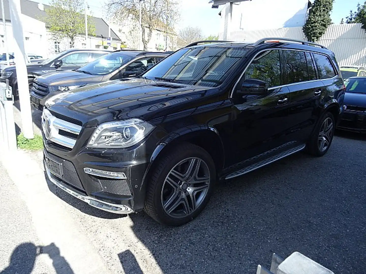 Mercedes-Benz GL 350 BlueTEC 4MATIC Aut. Negru - 2