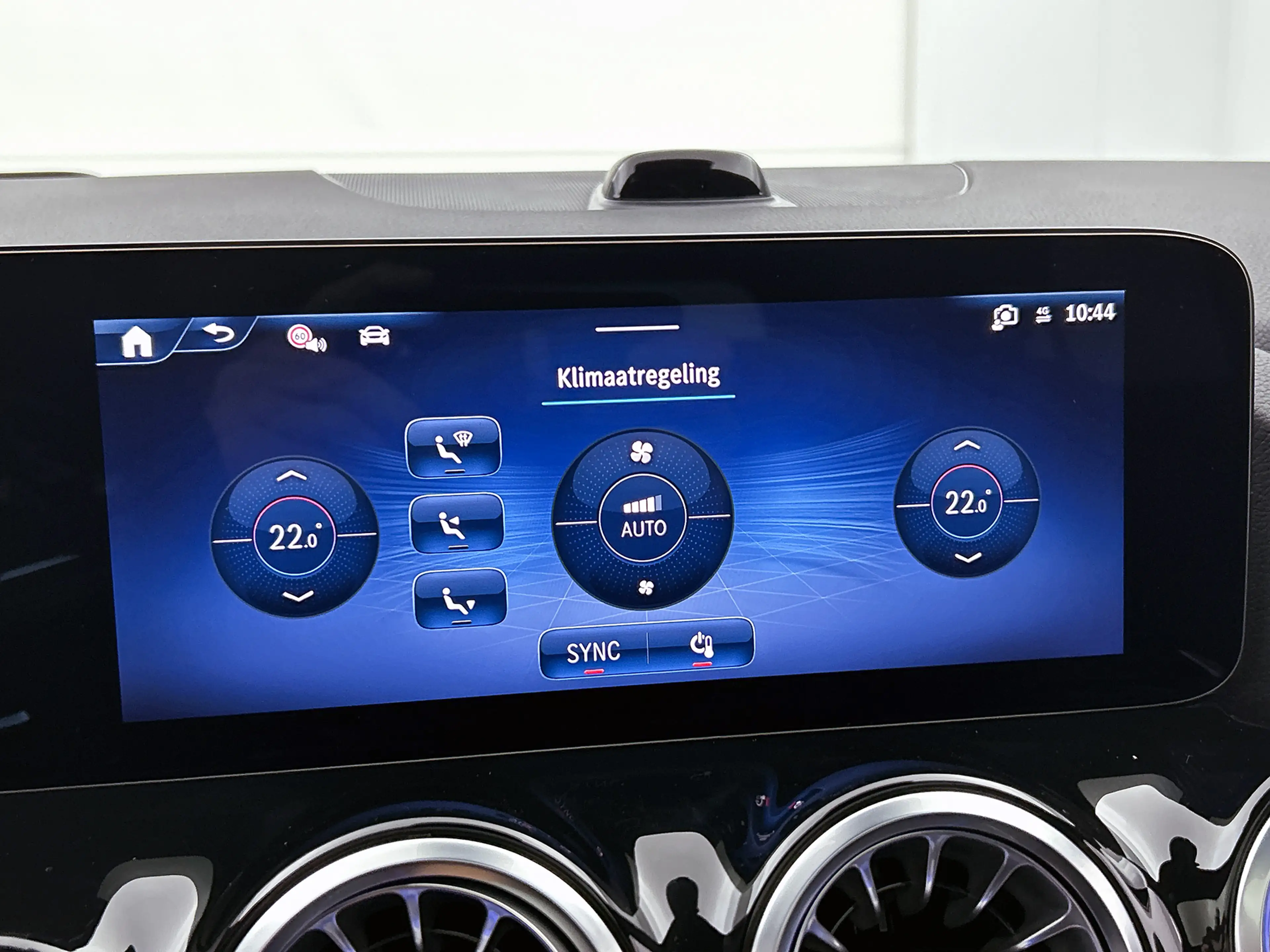 Mercedes-Benz GLA 180 Business Solution AMG | Premium Plus pakket | Nigh — photo 10
